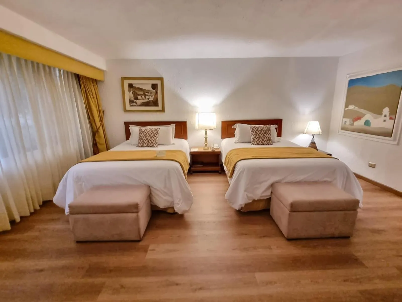 Photo of the whole room, Bed in Antara Hotel & Suites - Miraflores