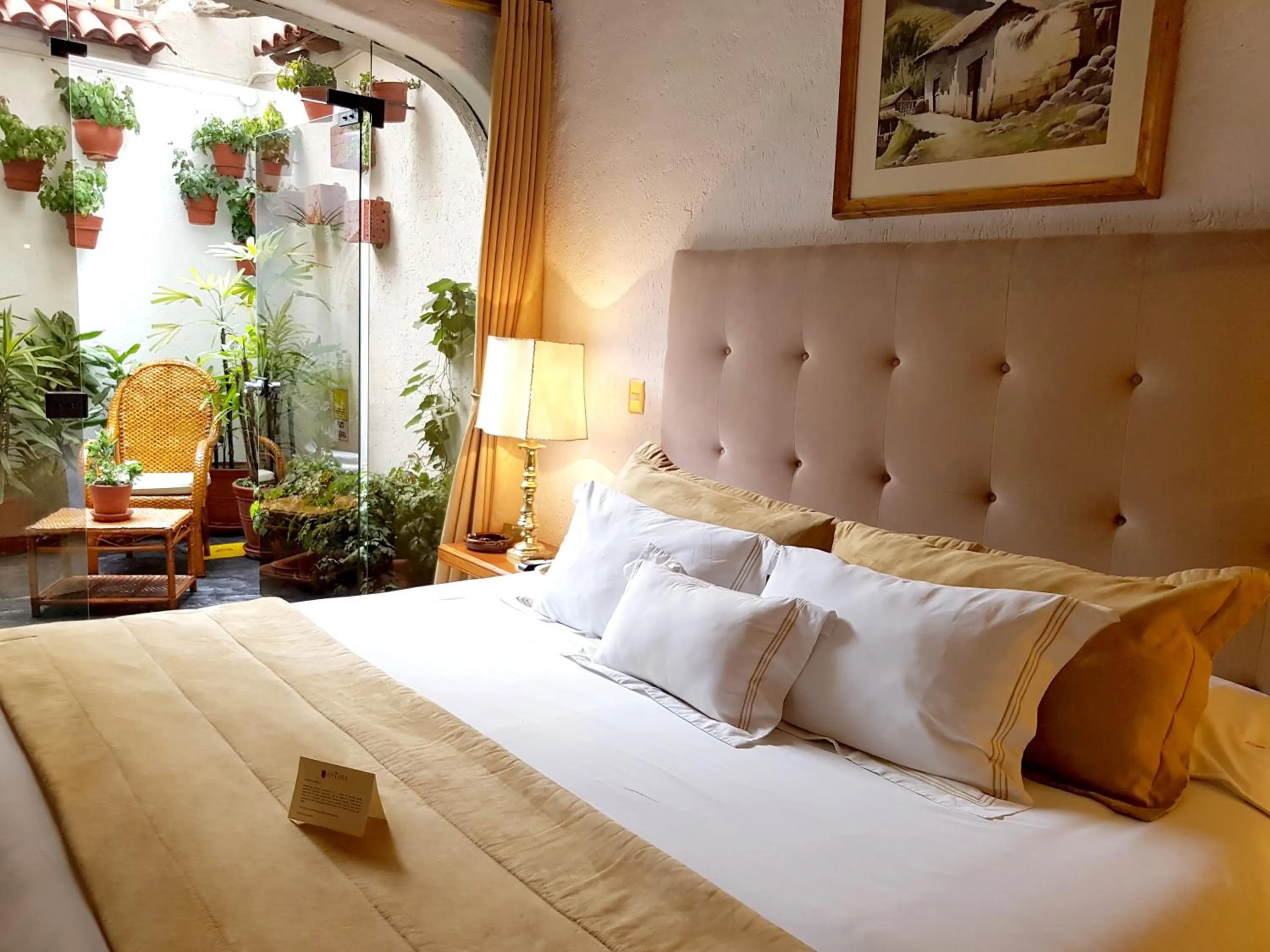 Photo of the whole room, Bed in Antara Hotel & Suites - Miraflores