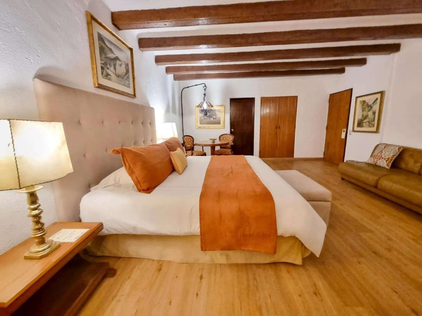 Photo of the whole room, Bed in Antara Hotel & Suites - Miraflores