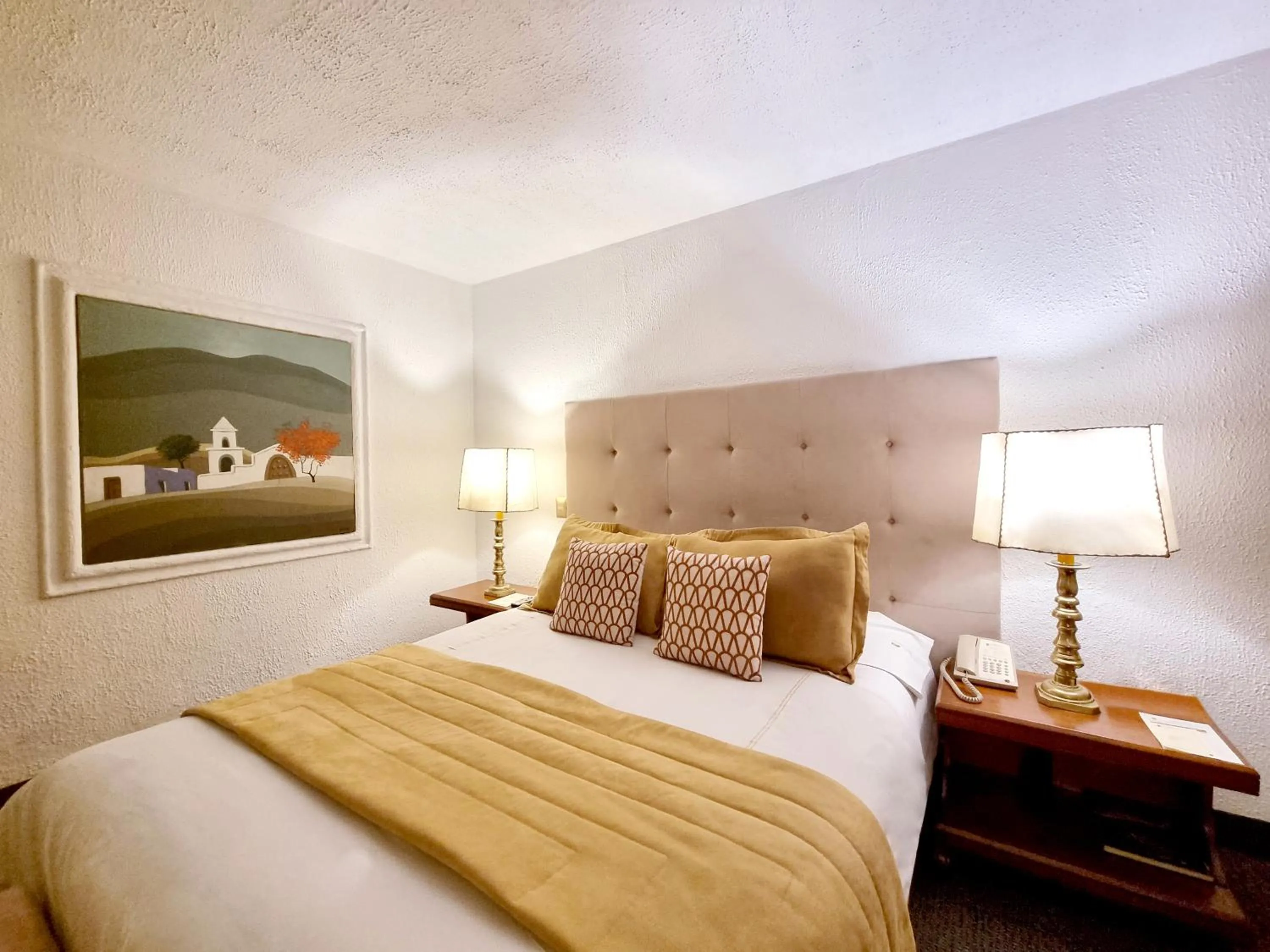 Photo of the whole room, Bed in Antara Hotel & Suites - Miraflores