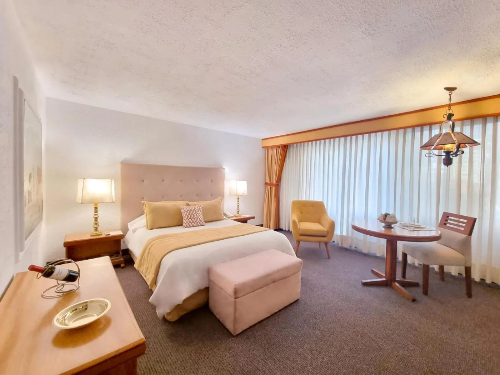 Photo of the whole room, Bed in Antara Hotel & Suites - Miraflores