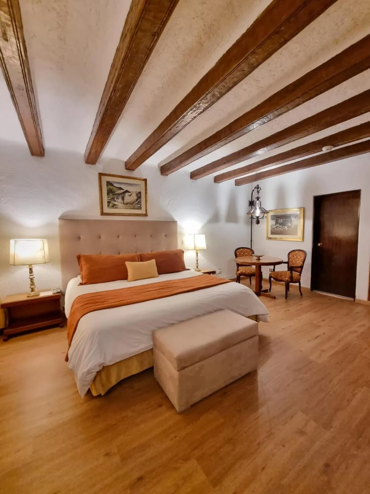 Photo of the whole room, Bed in Antara Hotel & Suites - Miraflores