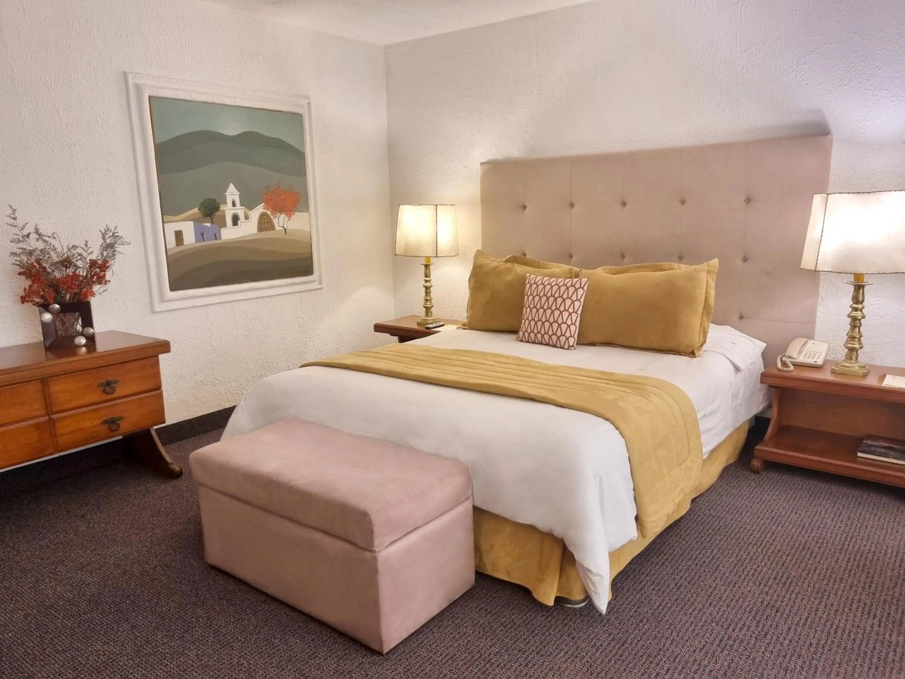 Photo of the whole room, Bed in Antara Hotel & Suites - Miraflores