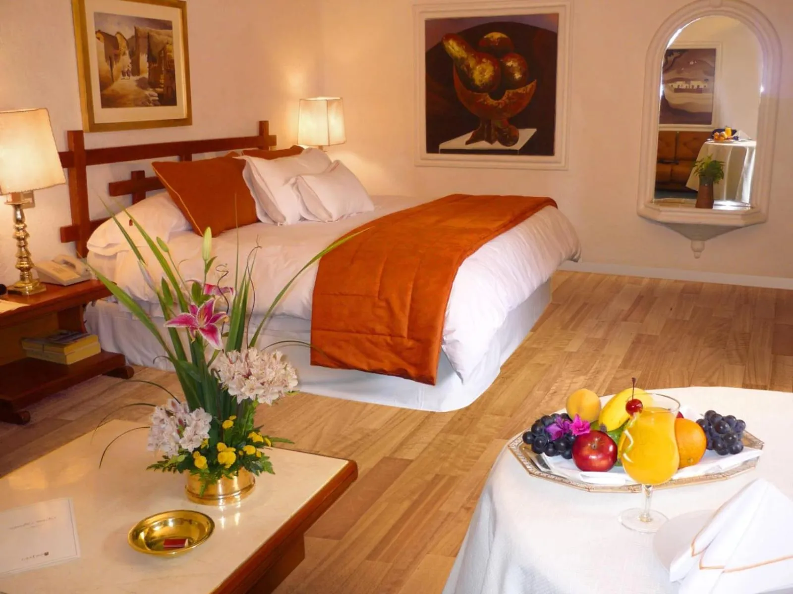 Photo of the whole room, Bed in Antara Hotel & Suites - Miraflores