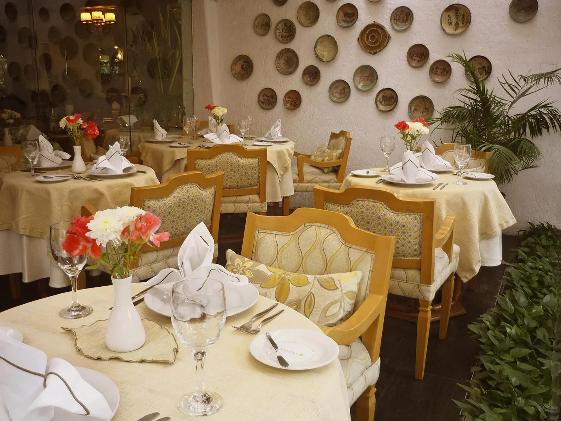 Restaurant/places to eat in Antara Hotel & Suites - Miraflores Restaurant/places to eat in Antara Hotel & Suites - Miraflores