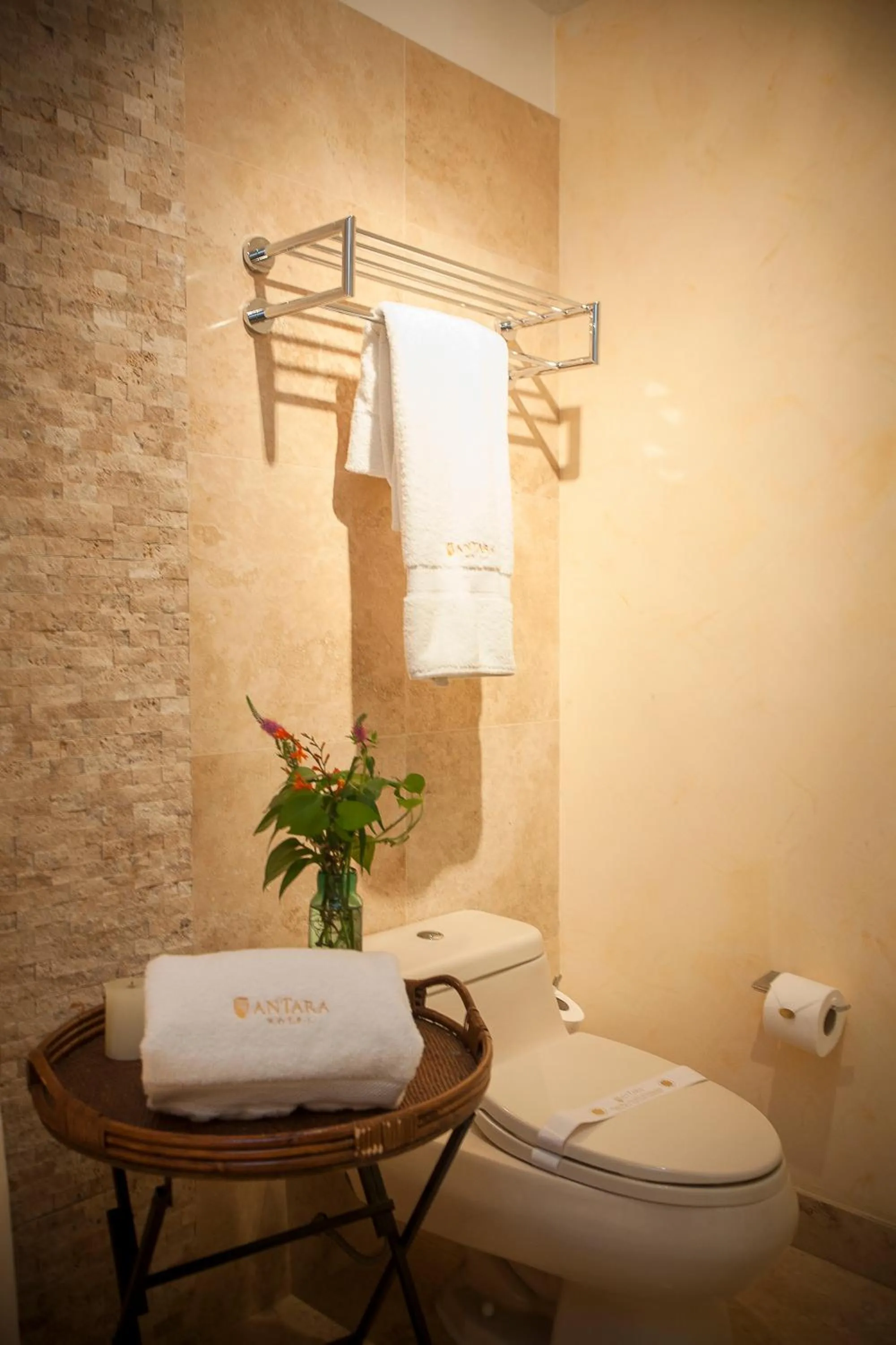 Bathroom in Antara Hotel & Suites - Miraflores