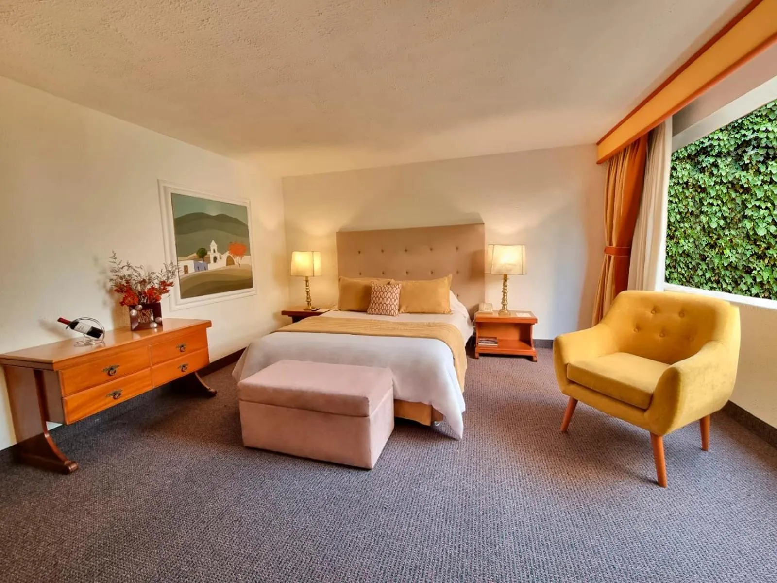 Photo of the whole room, Bed in Antara Hotel & Suites - Miraflores