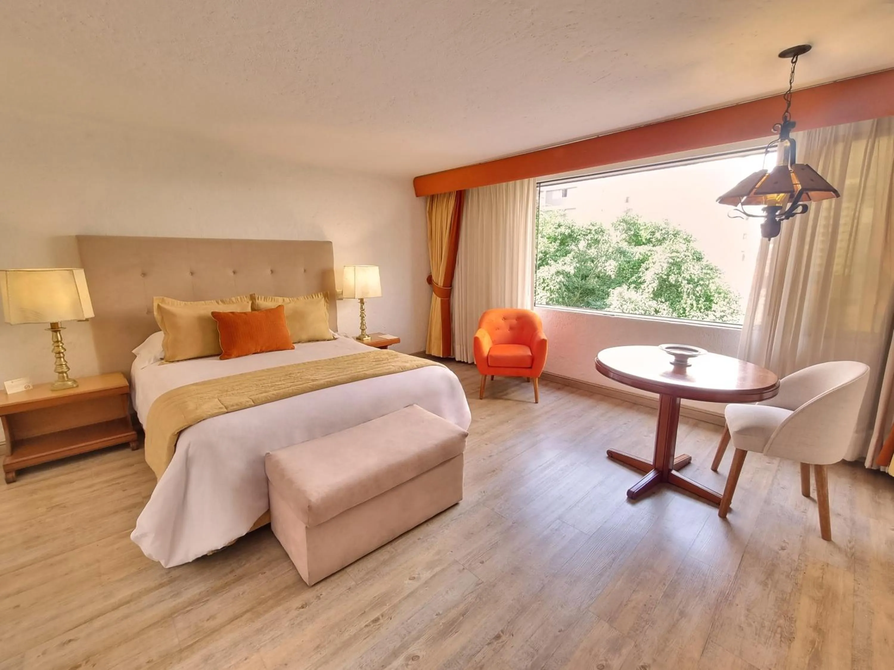 Photo of the whole room, Bed in Antara Hotel & Suites - Miraflores