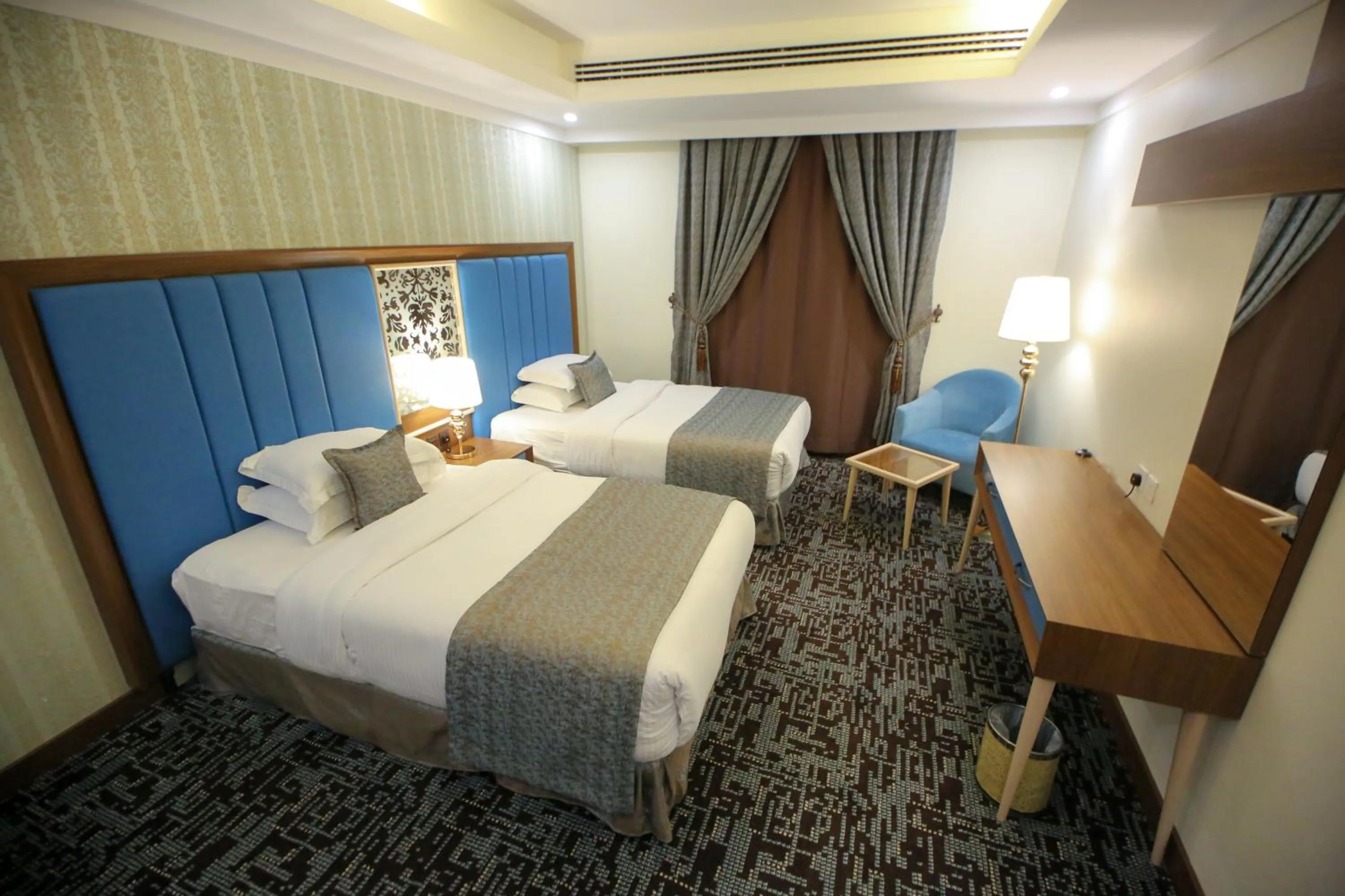 Breakfast, Bed in Le Park Concord Hotel Al Majmaah