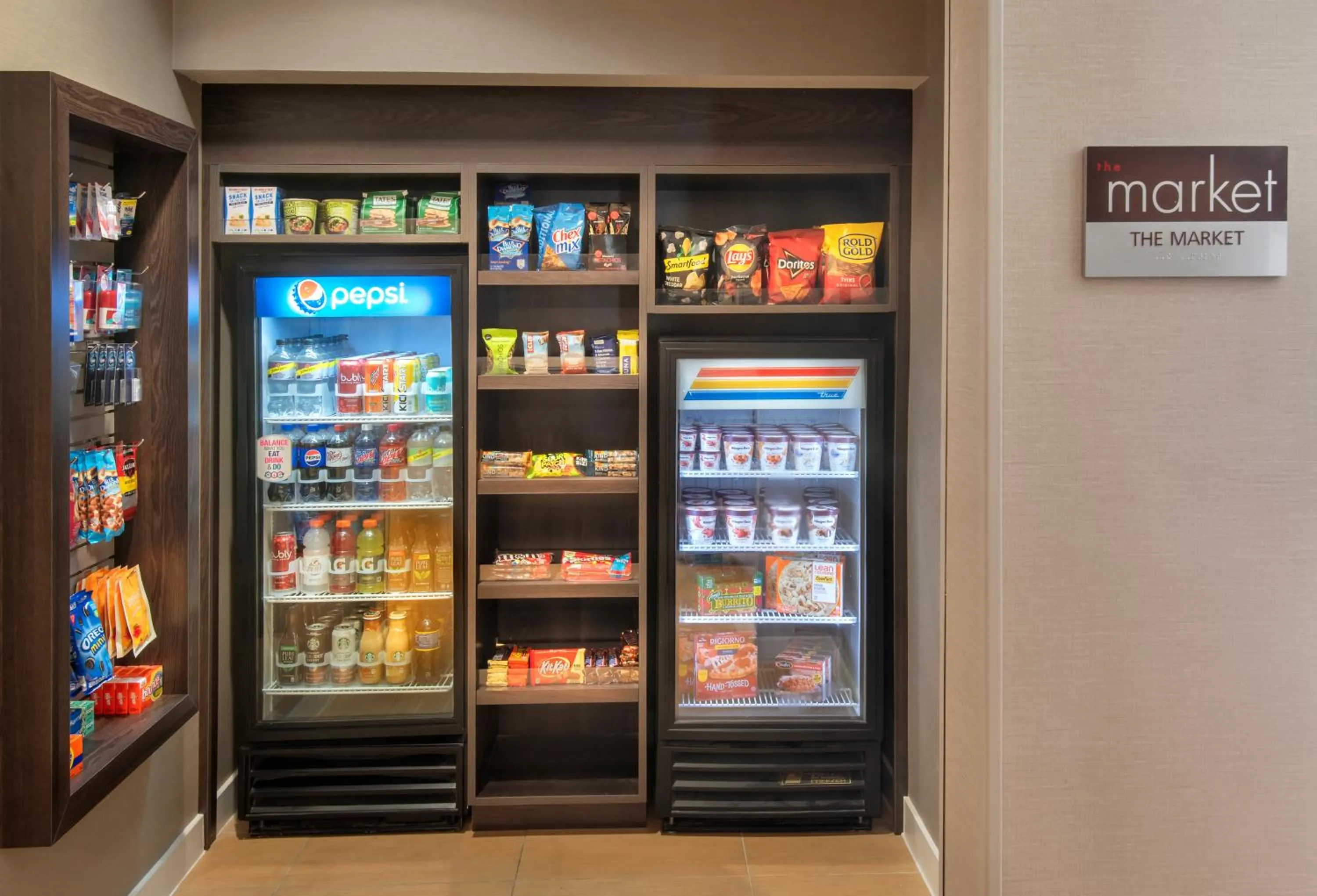 Supermarket/grocery shop in Residence Inn Hartford Manchester