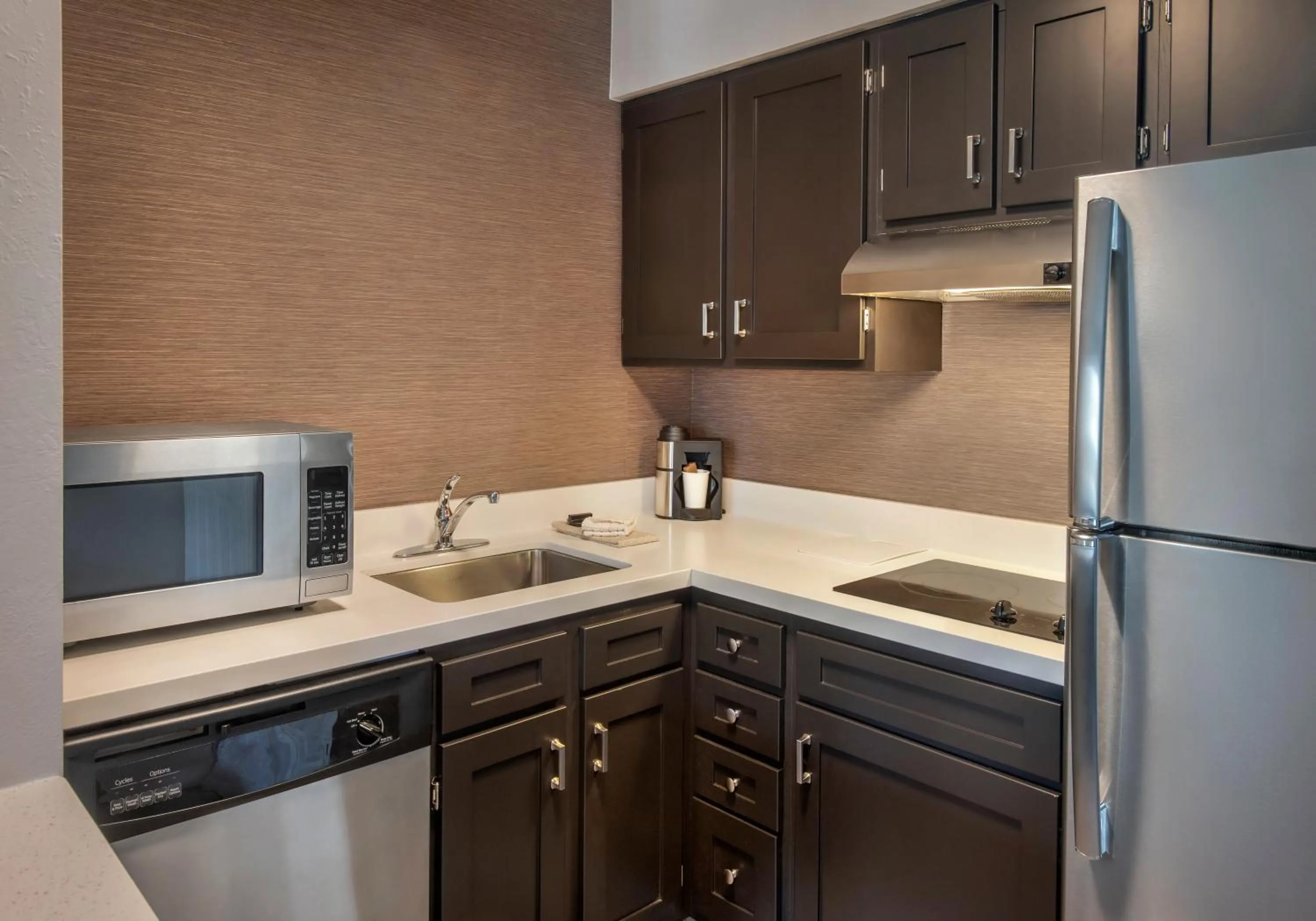 Kitchen or kitchenette in Residence Inn Hartford Manchester