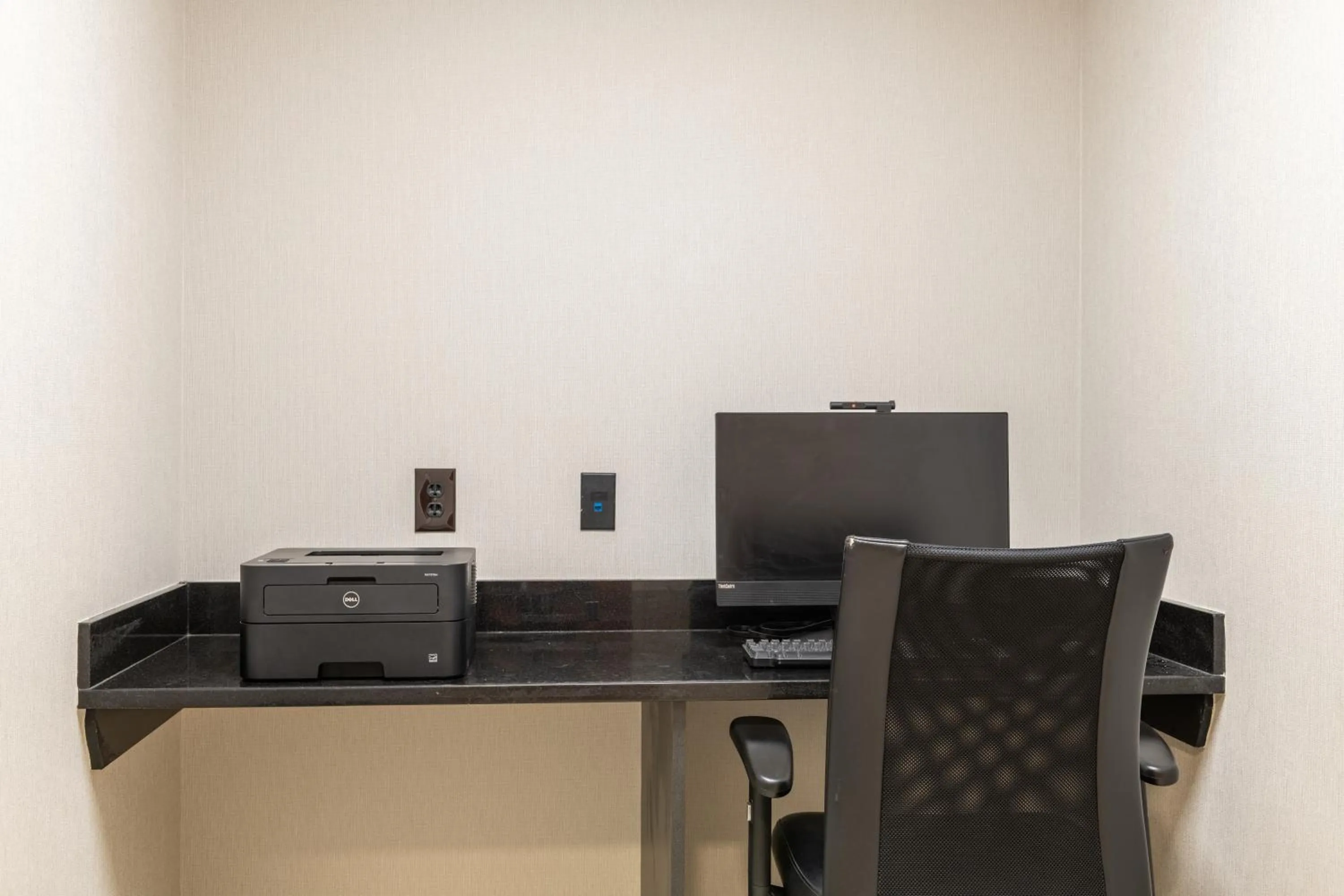 Business facilities in Fairfield Inn & Suites Hooksett