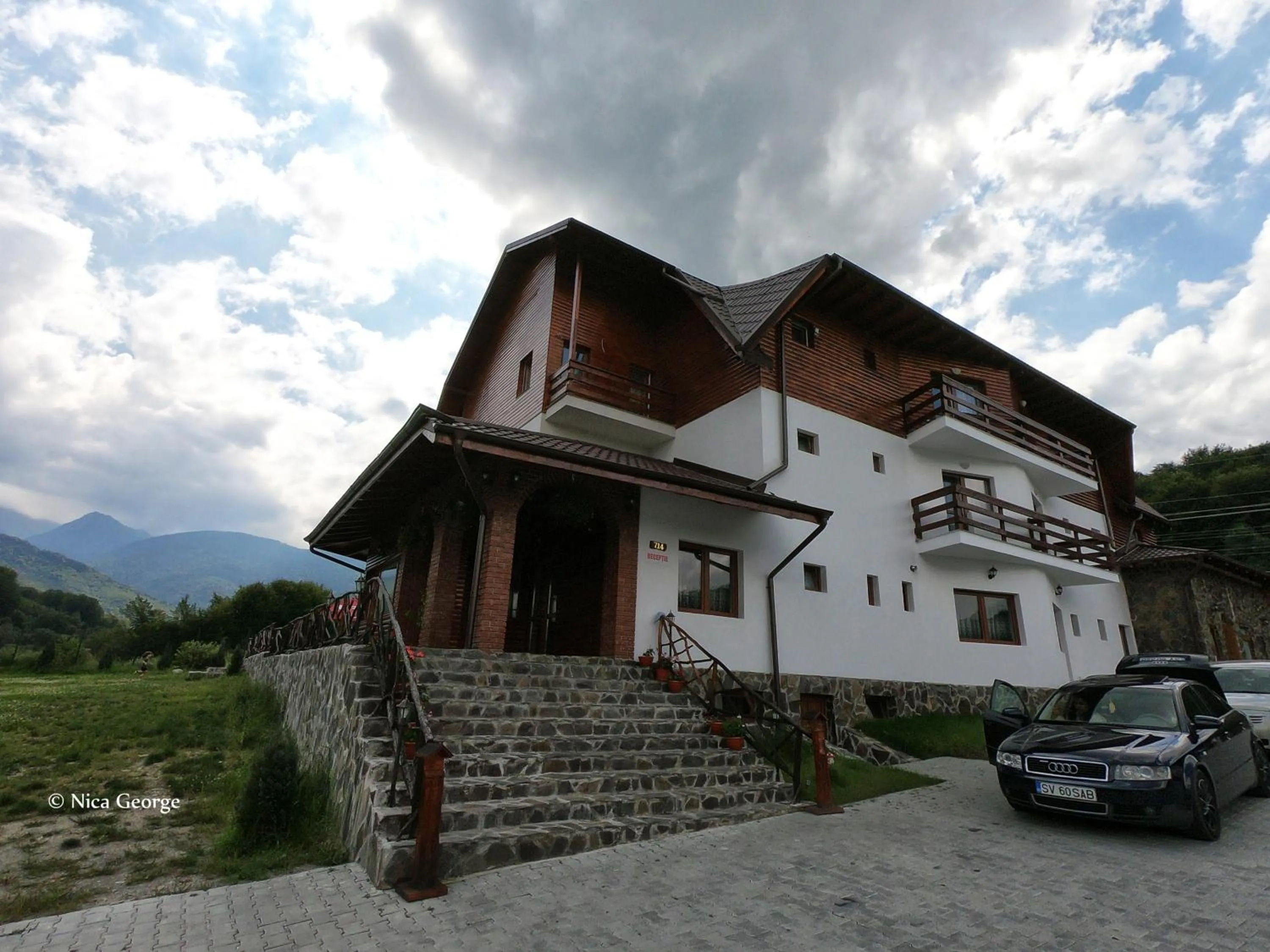 Property building in Hanul Patrisiei