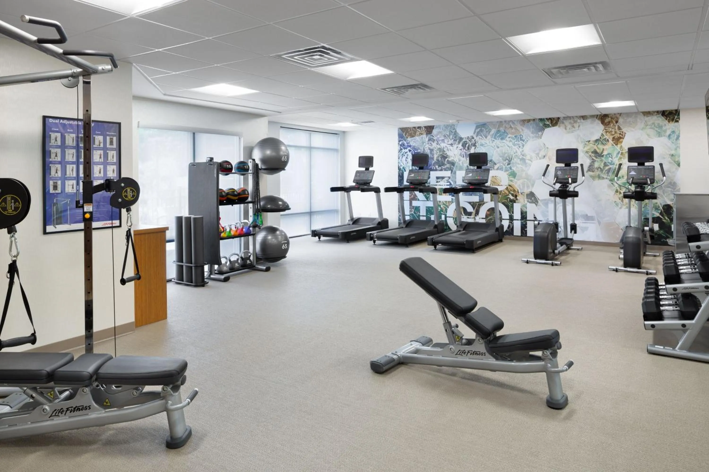 Fitness centre/facilities in SpringHill Suites Milford