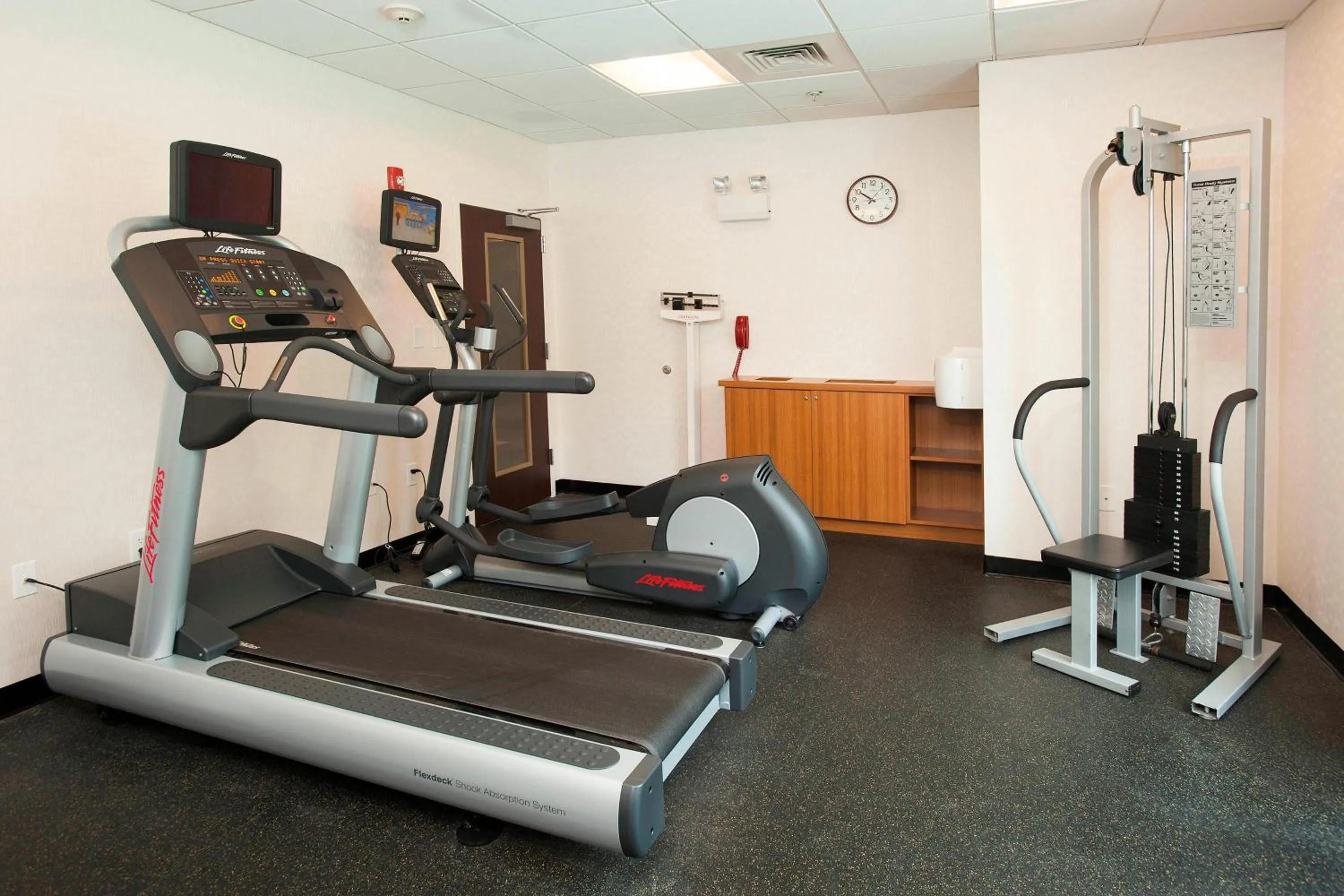 Fitness centre/facilities in SpringHill Suites Birmingham Colonnade