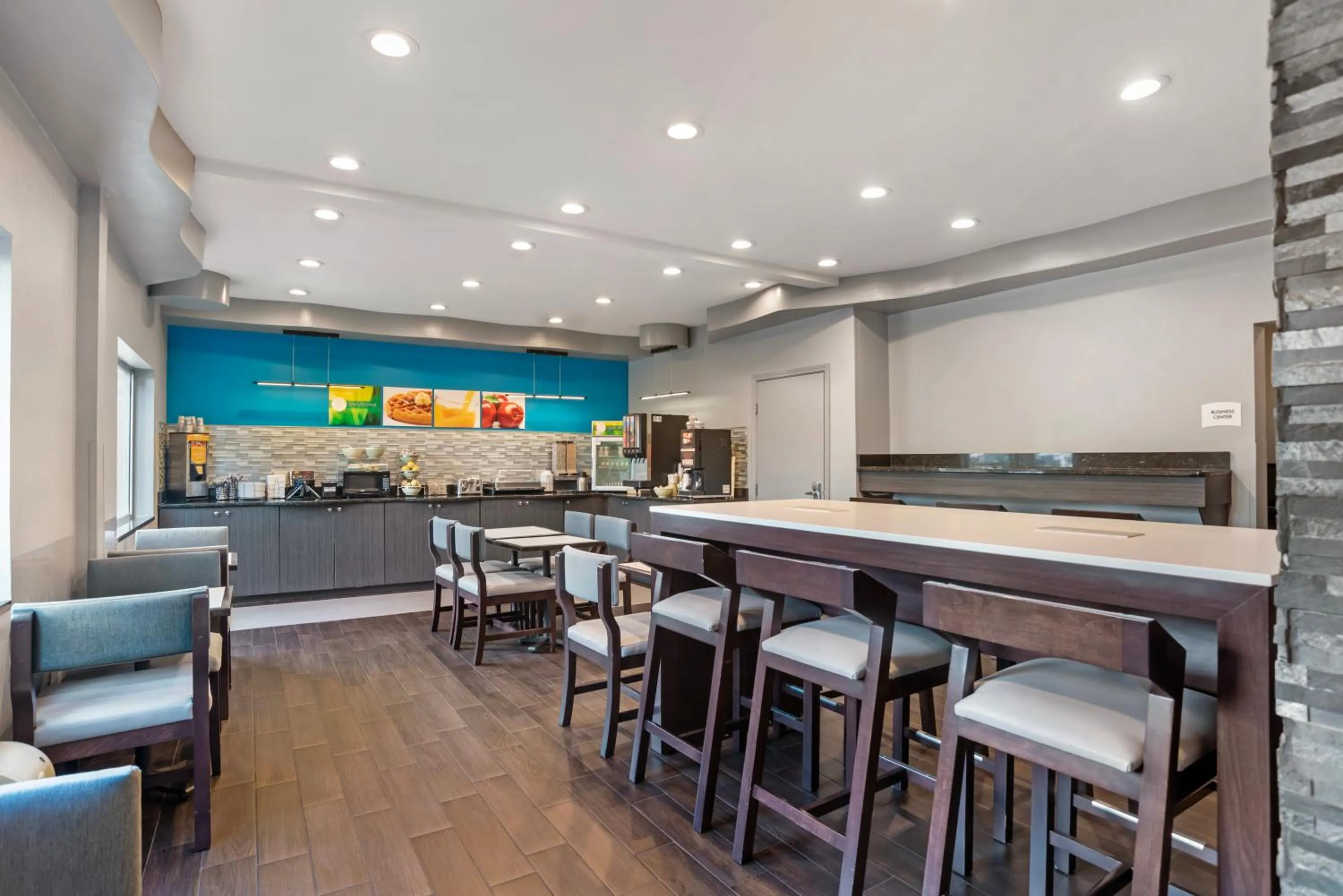 Food and drinks in Quality Inn & Suites Birmingham - Highway 280