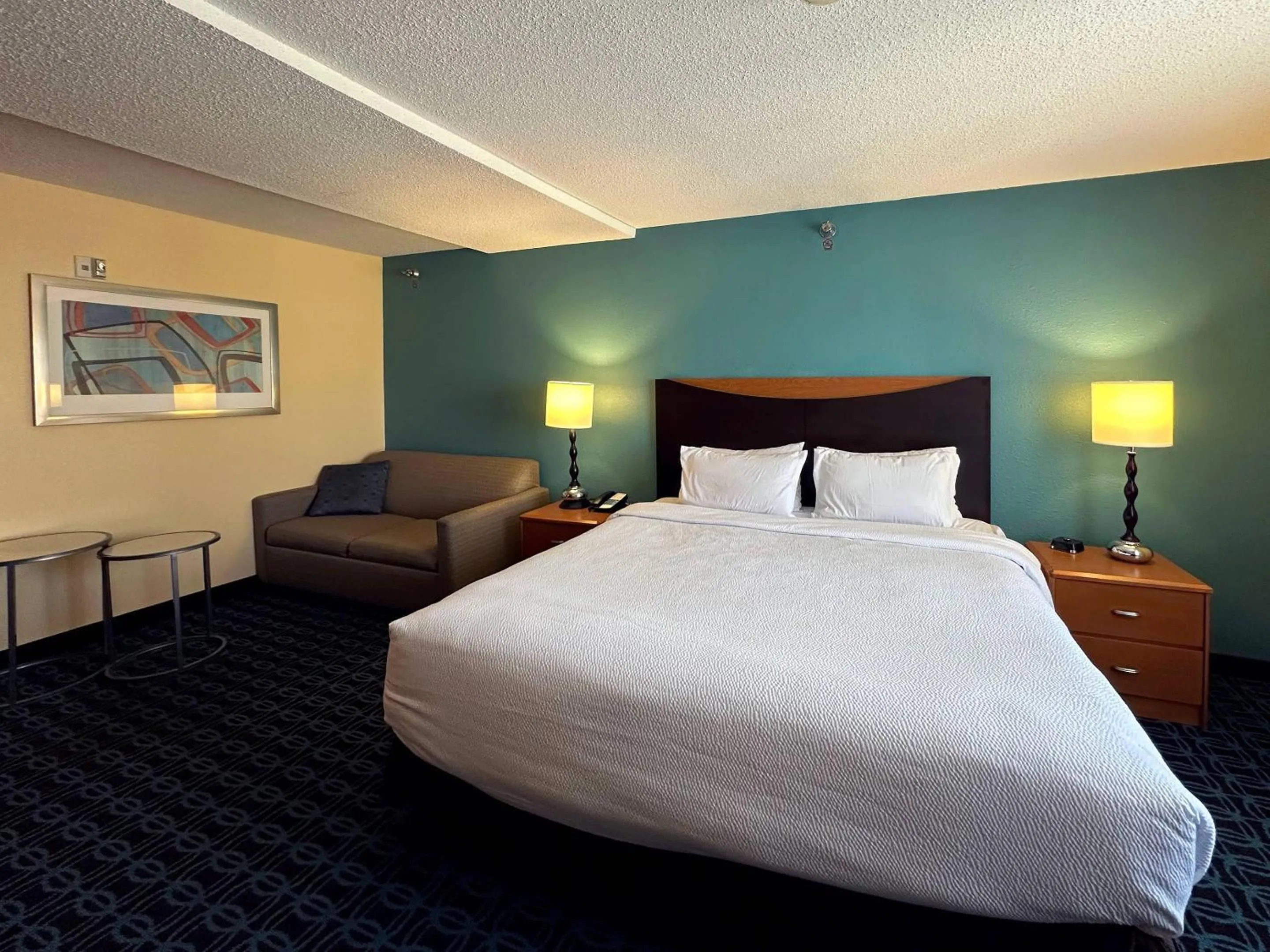 Bedroom, Bed in Country Inn & Suites by Radisson, Bismarck-Mandan
