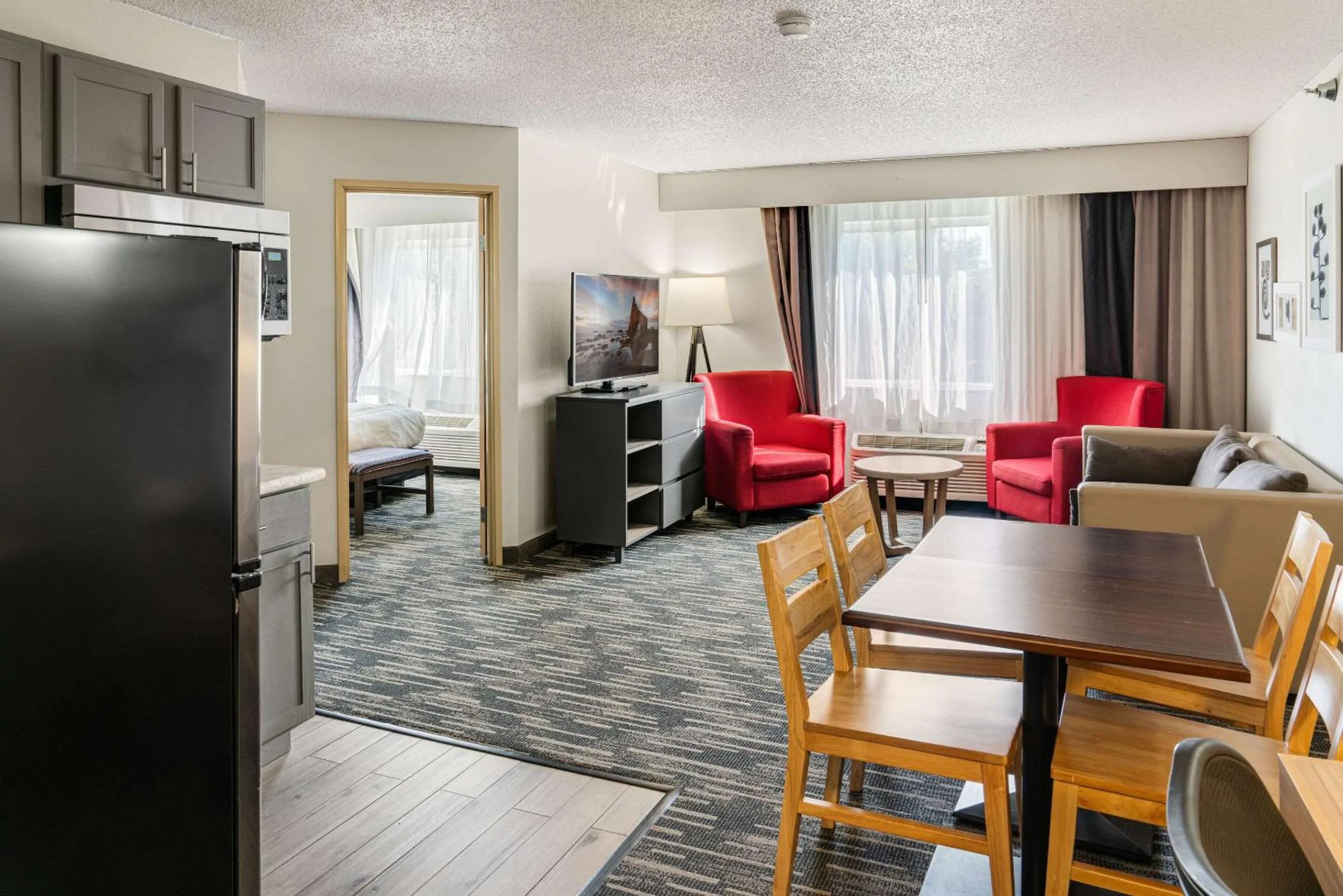 Bedroom in Country Inn & Suites by Radisson, Brookings