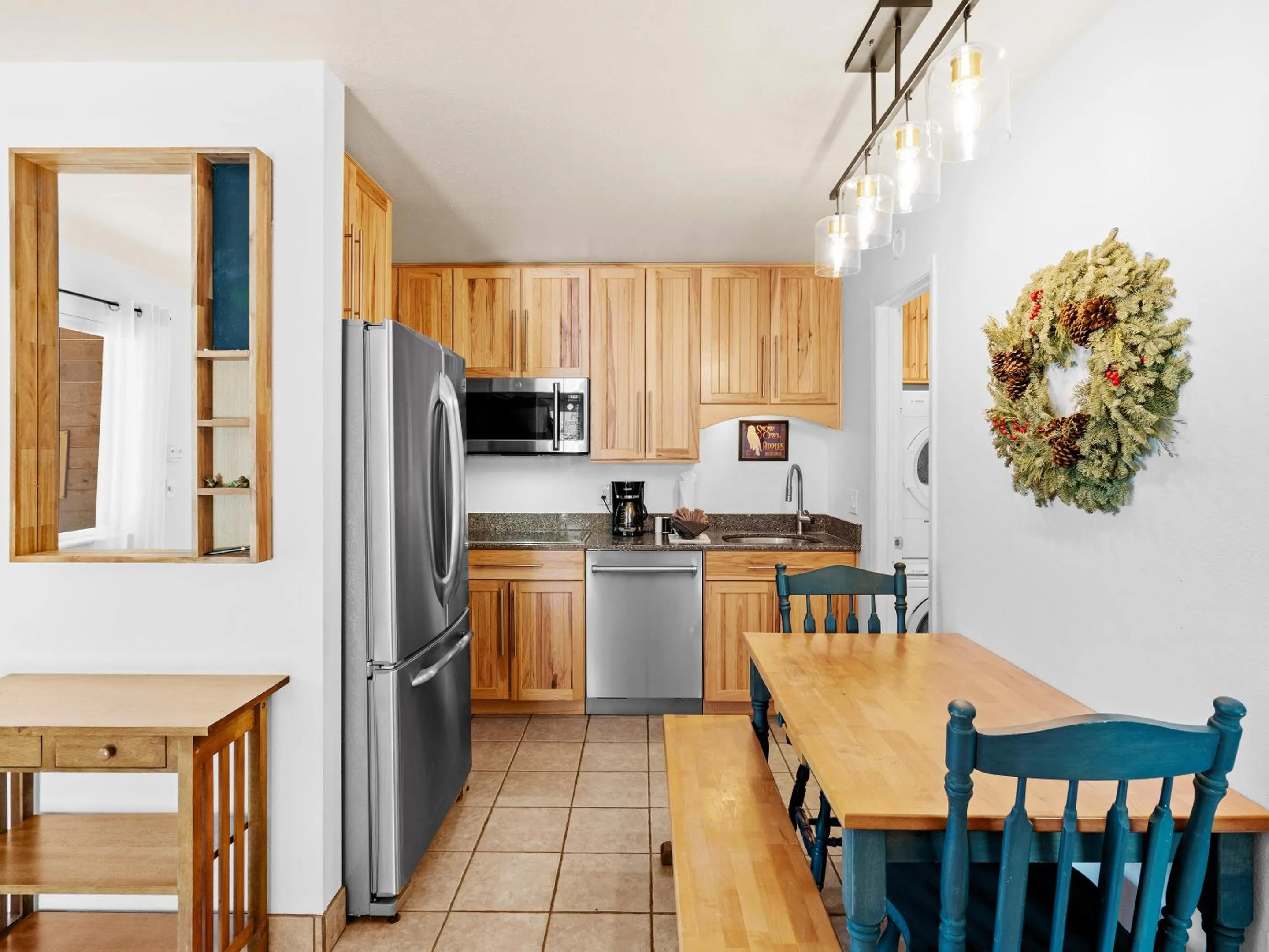 kitchen in Red Pine Condominiums by All Seasons Resort Lodging