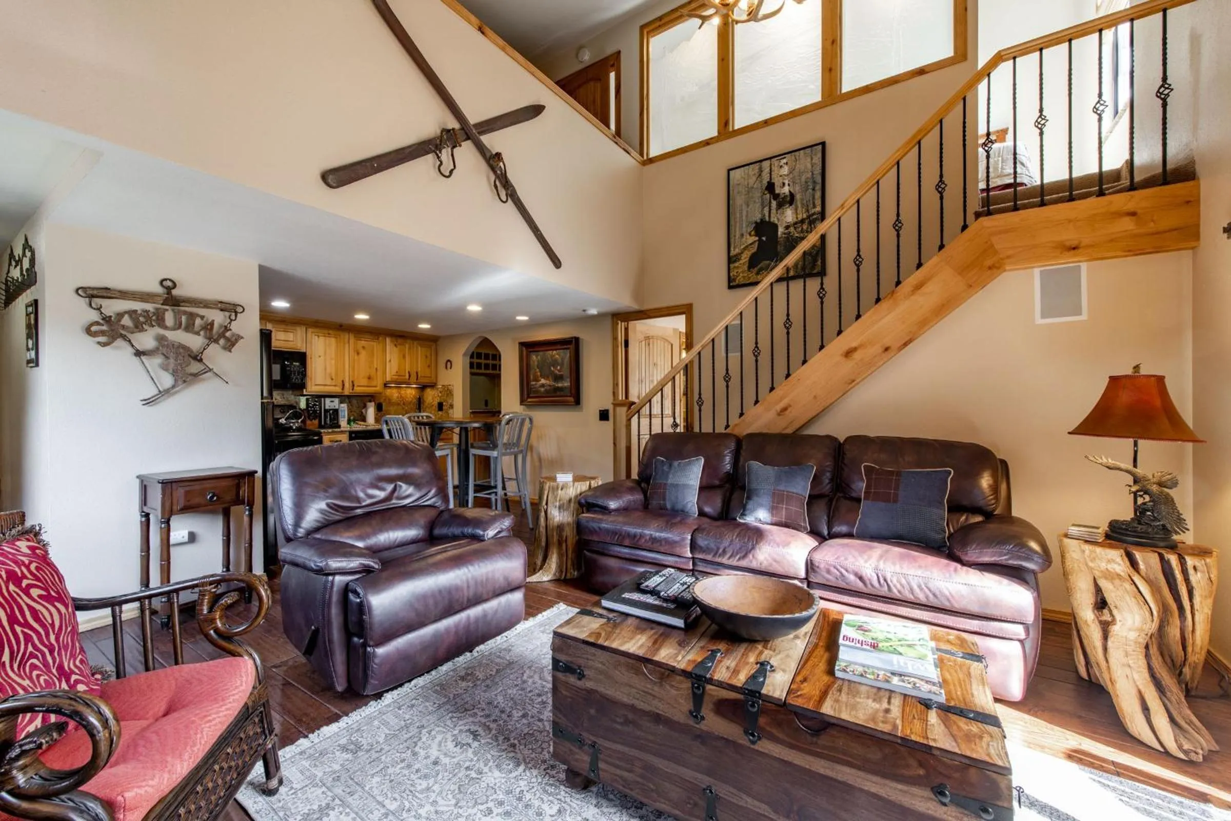 Living room in Red Pine Condominiums by All Seasons Resort Lodging