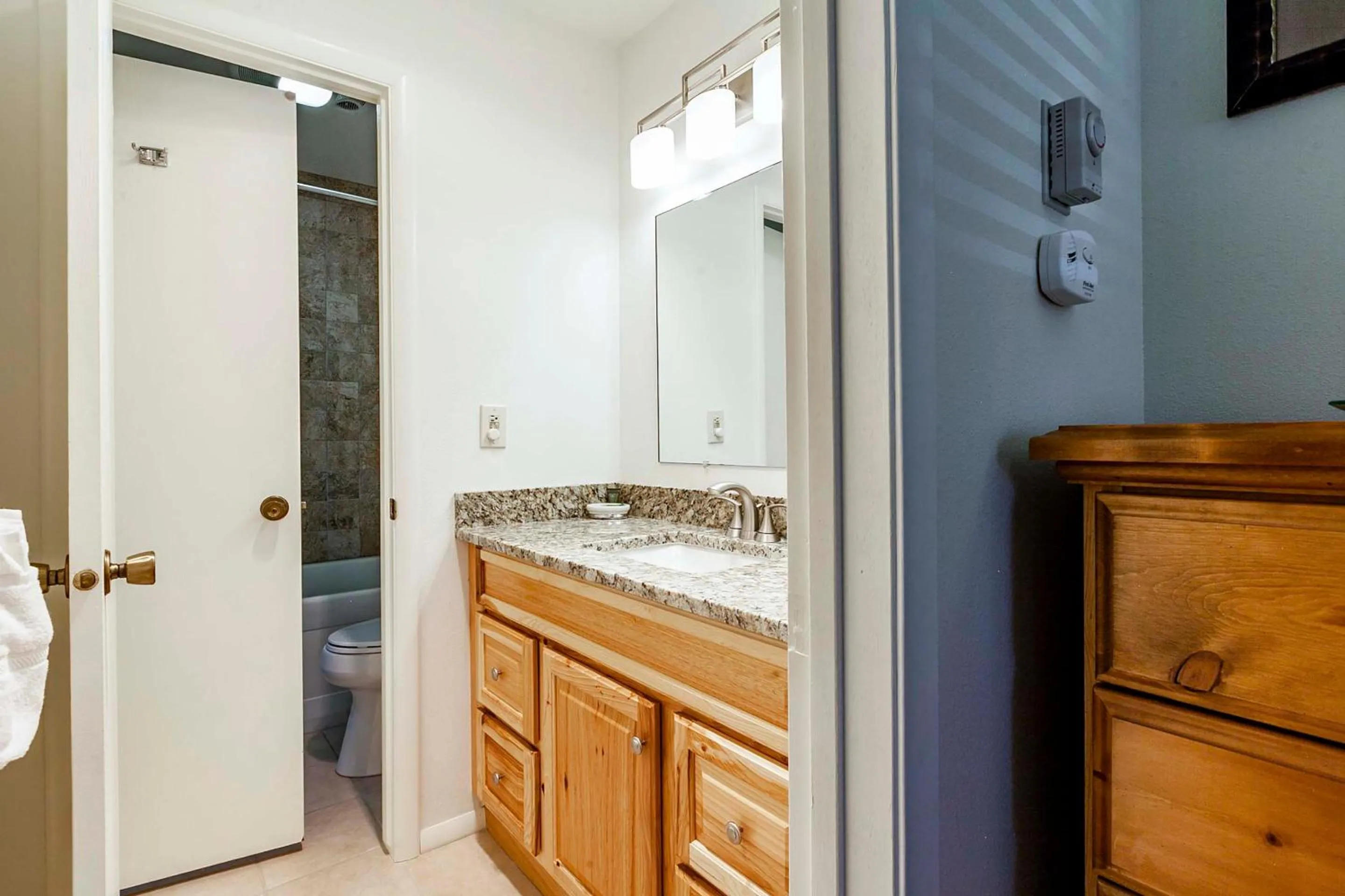 Bathroom in Red Pine Condominiums by All Seasons Resort Lodging