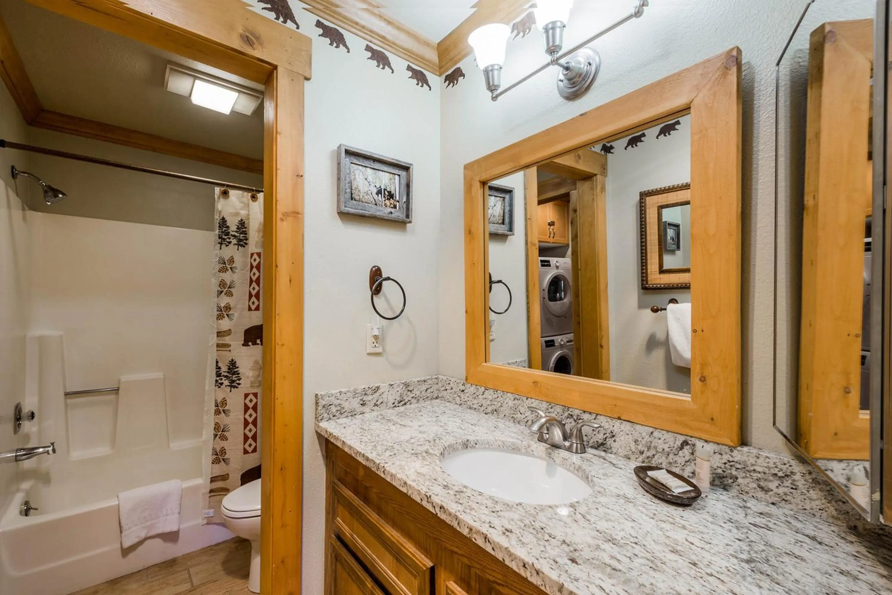 Bathroom in Red Pine Condominiums by All Seasons Resort Lodging