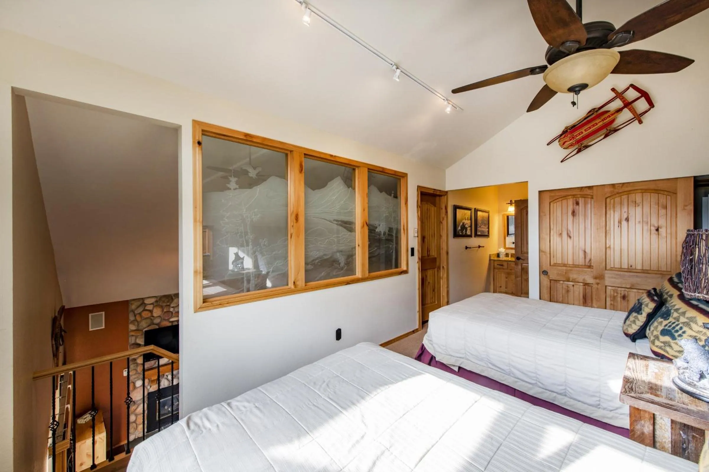 Photo of the whole room, Bed in Red Pine Condominiums by All Seasons Resort Lodging