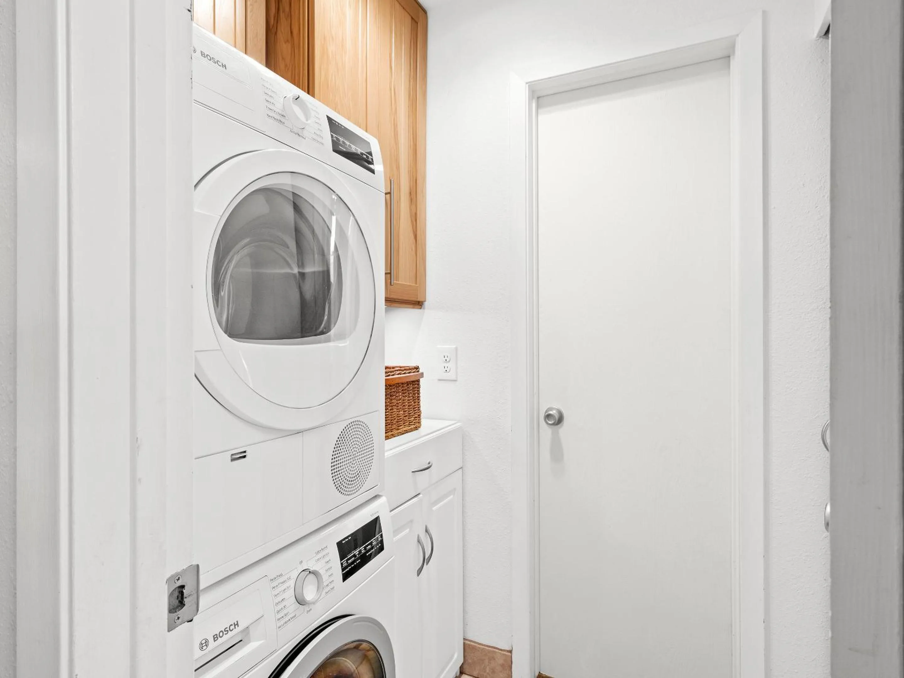 laundry in Red Pine Condominiums by All Seasons Resort Lodging