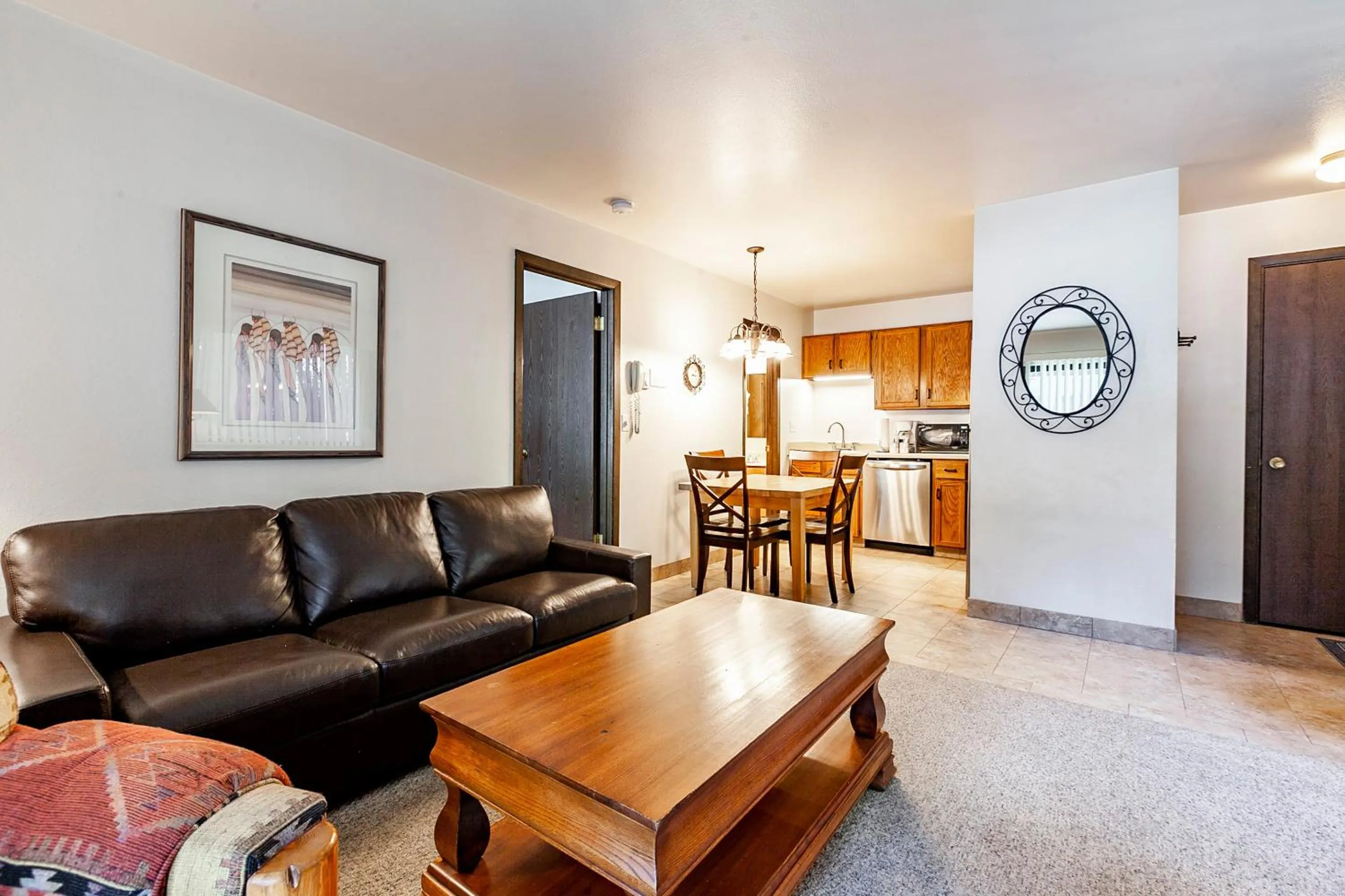 Kitchen or kitchenette in Red Pine Condominiums by All Seasons Resort Lodging