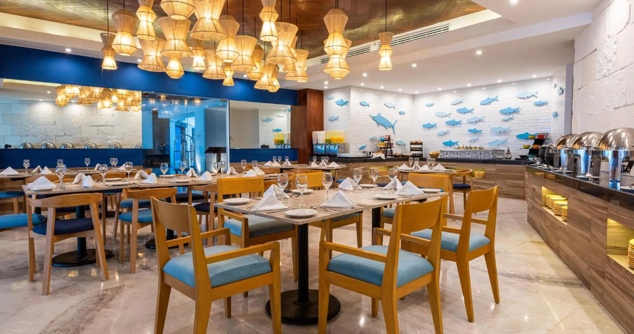 Restaurant/places to eat in Park Royal Beach Mazatlán