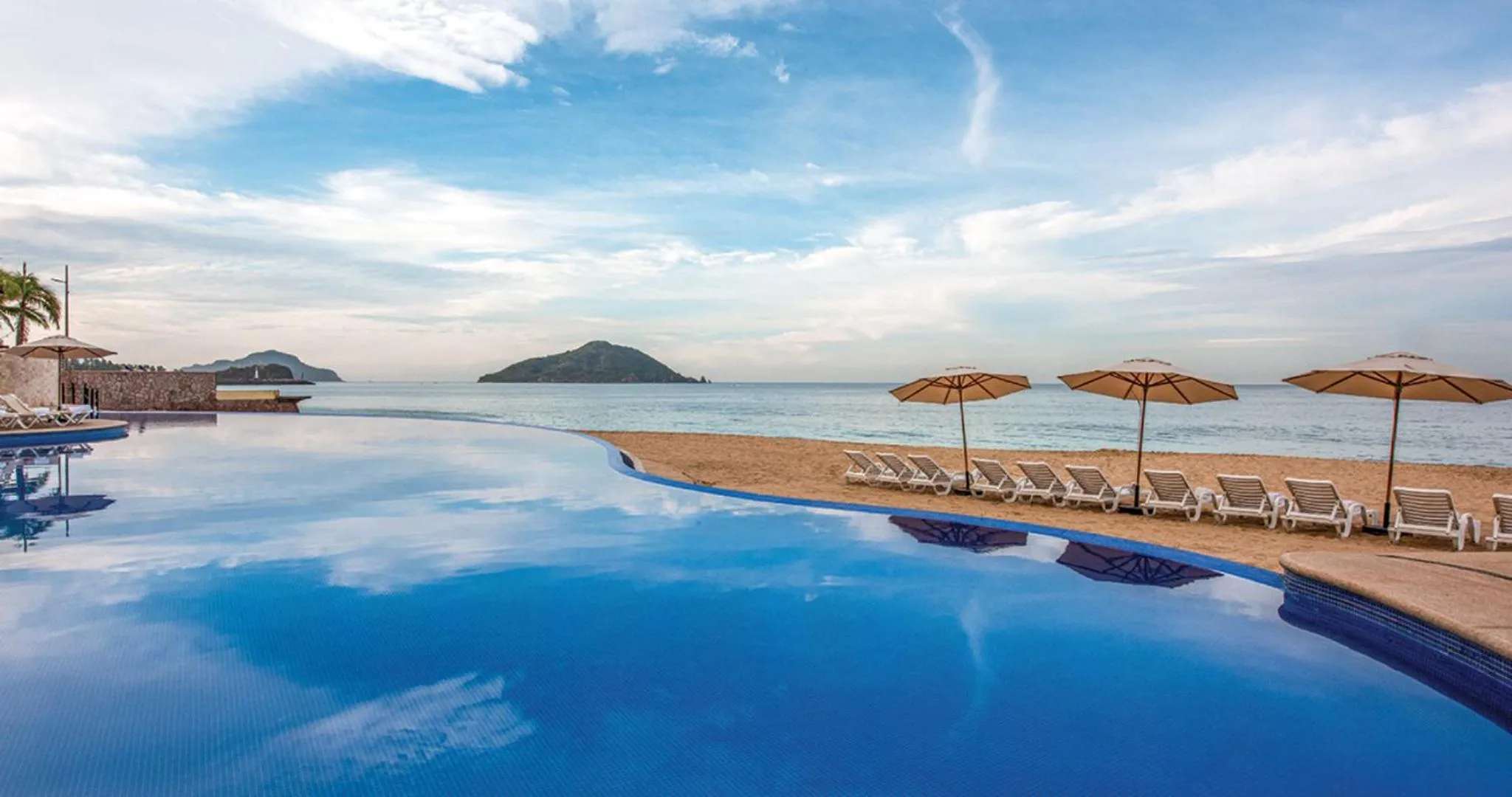 Beach in Park Royal Beach Mazatlán