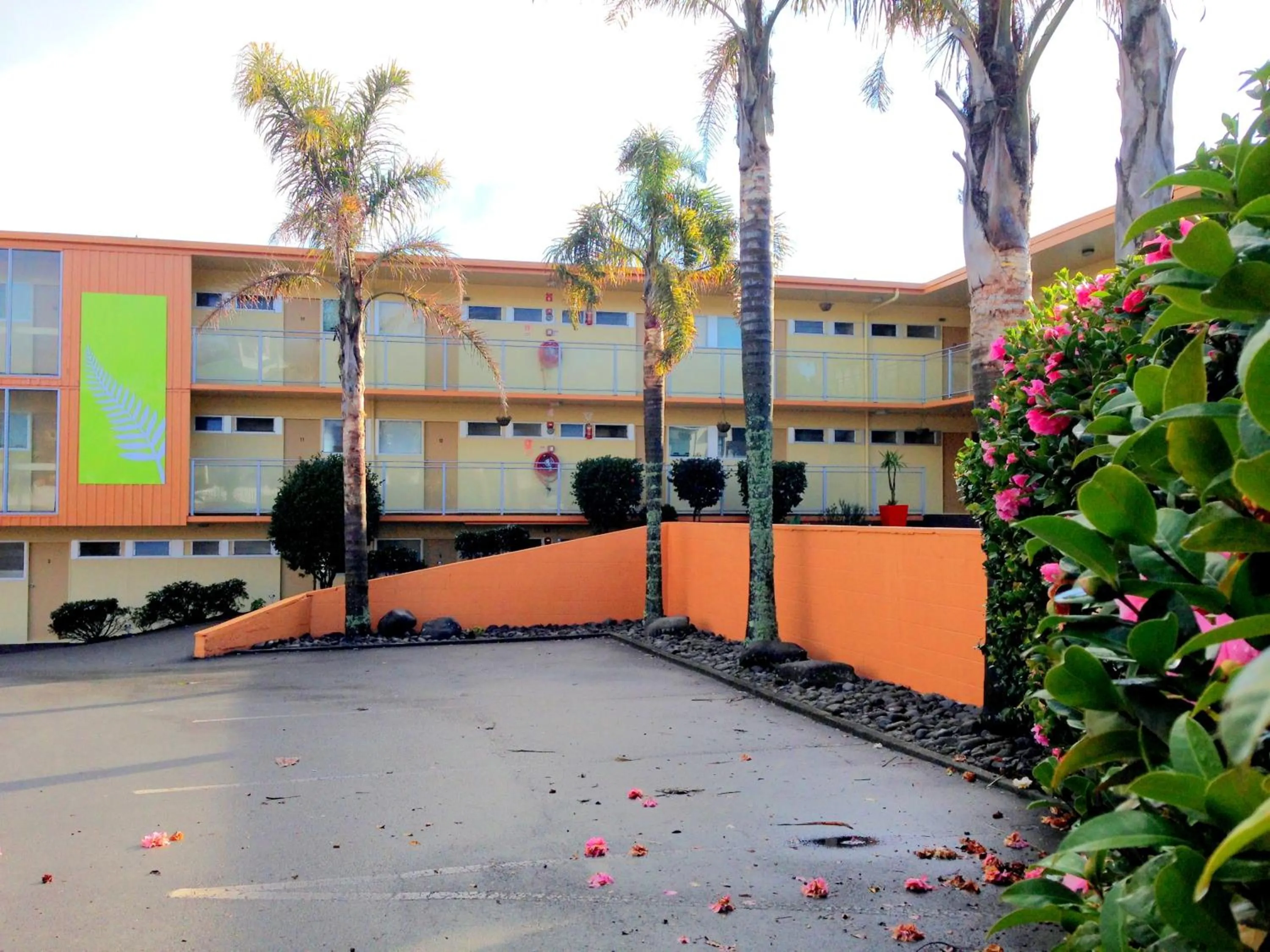 Property building in Greenview Motel