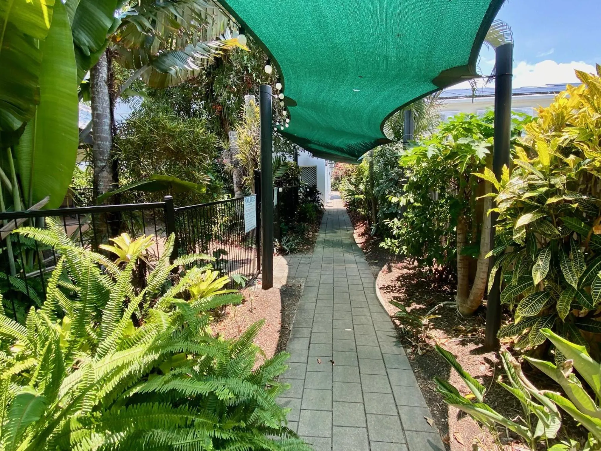 Spring in Reef Gateway Apartments