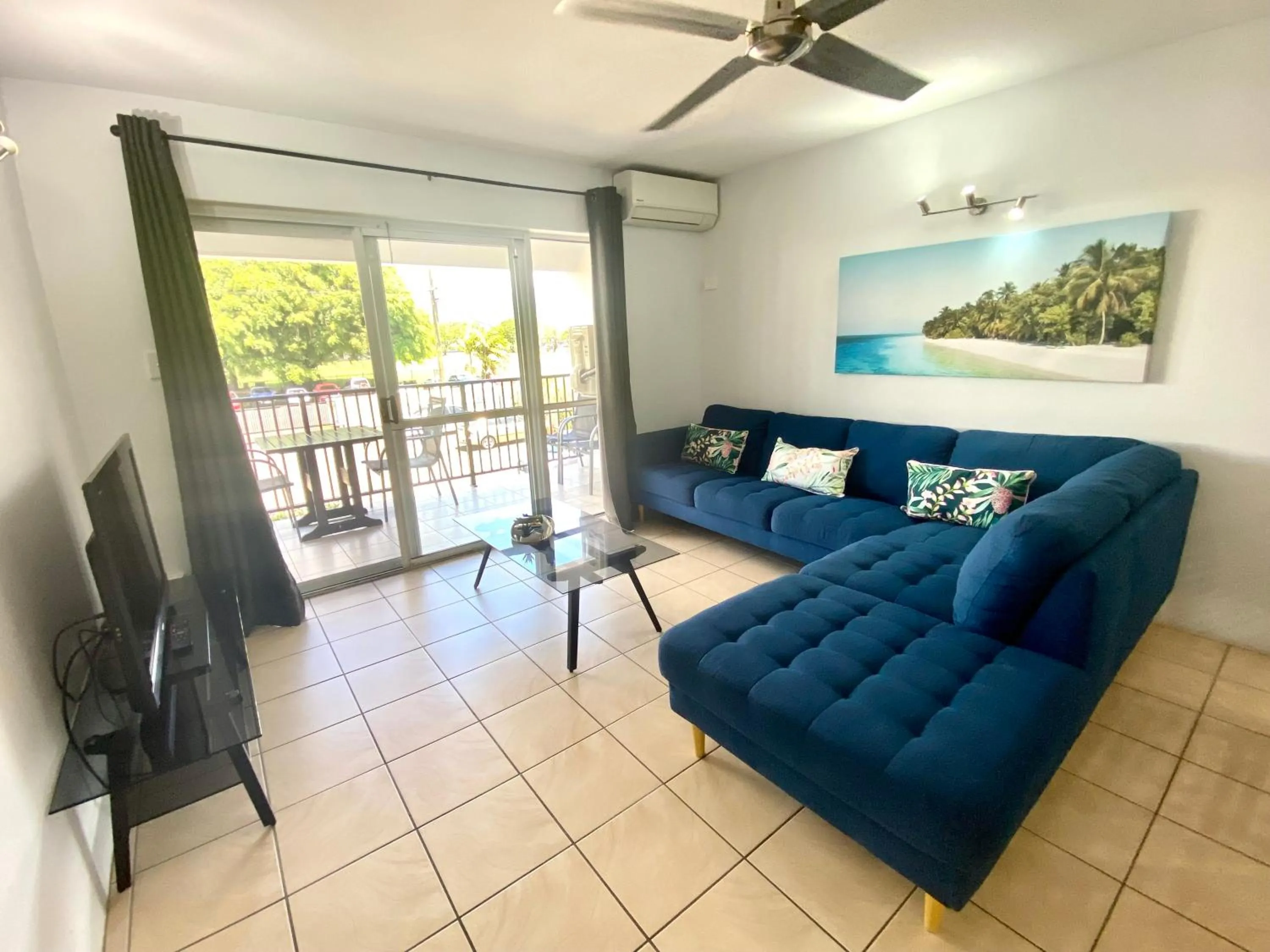 Living room in Reef Gateway Apartments