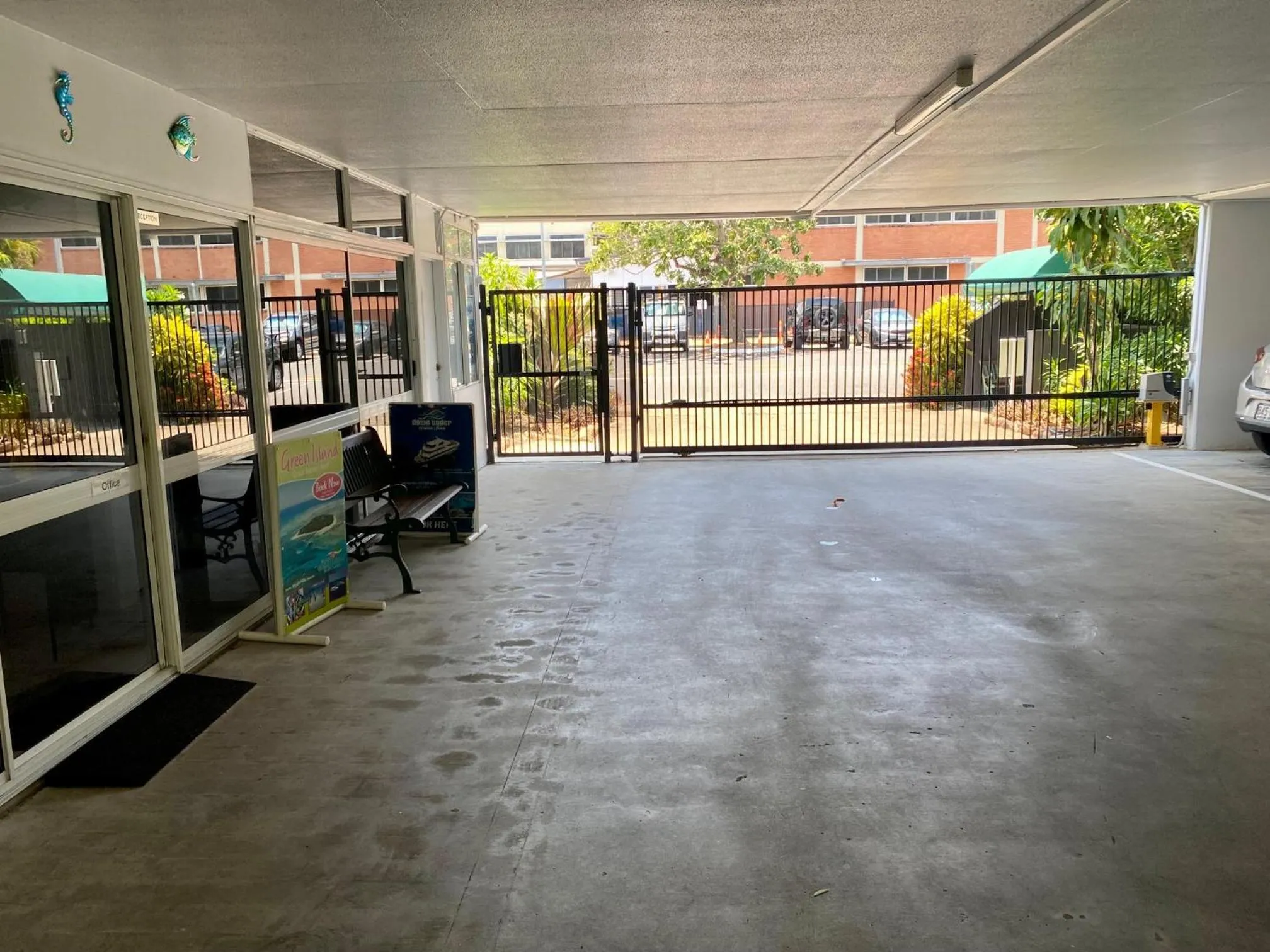 Parking in Reef Gateway Apartments