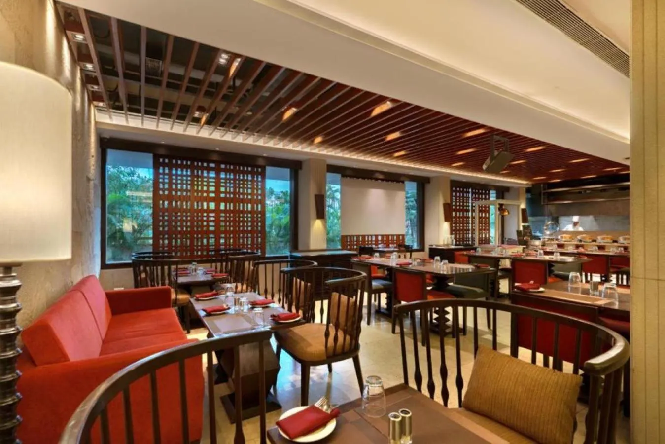 Restaurant/places to eat in The Mirador