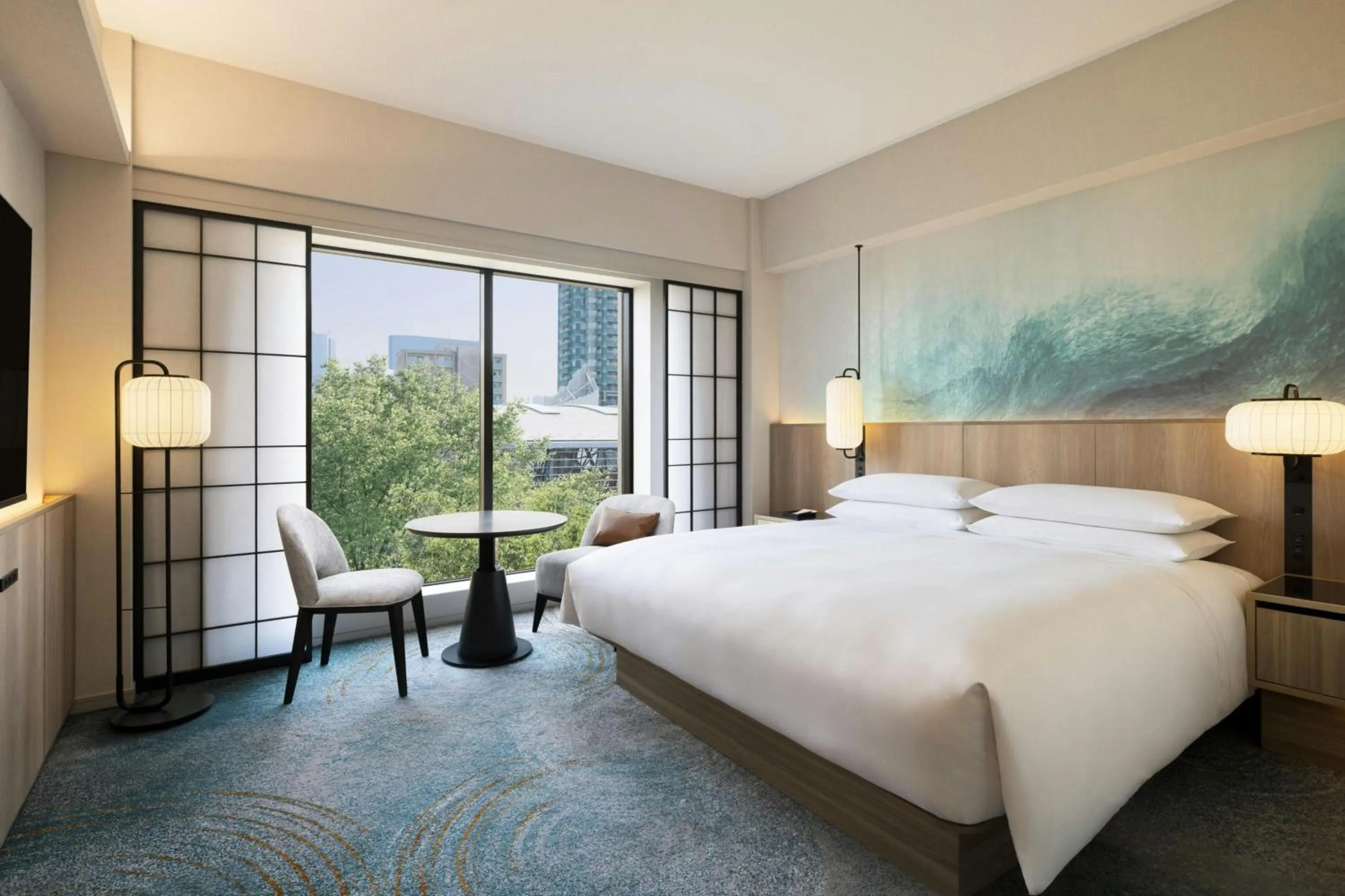 Photo of the whole room, Bed in Sheraton Miyako Hotel Tokyo