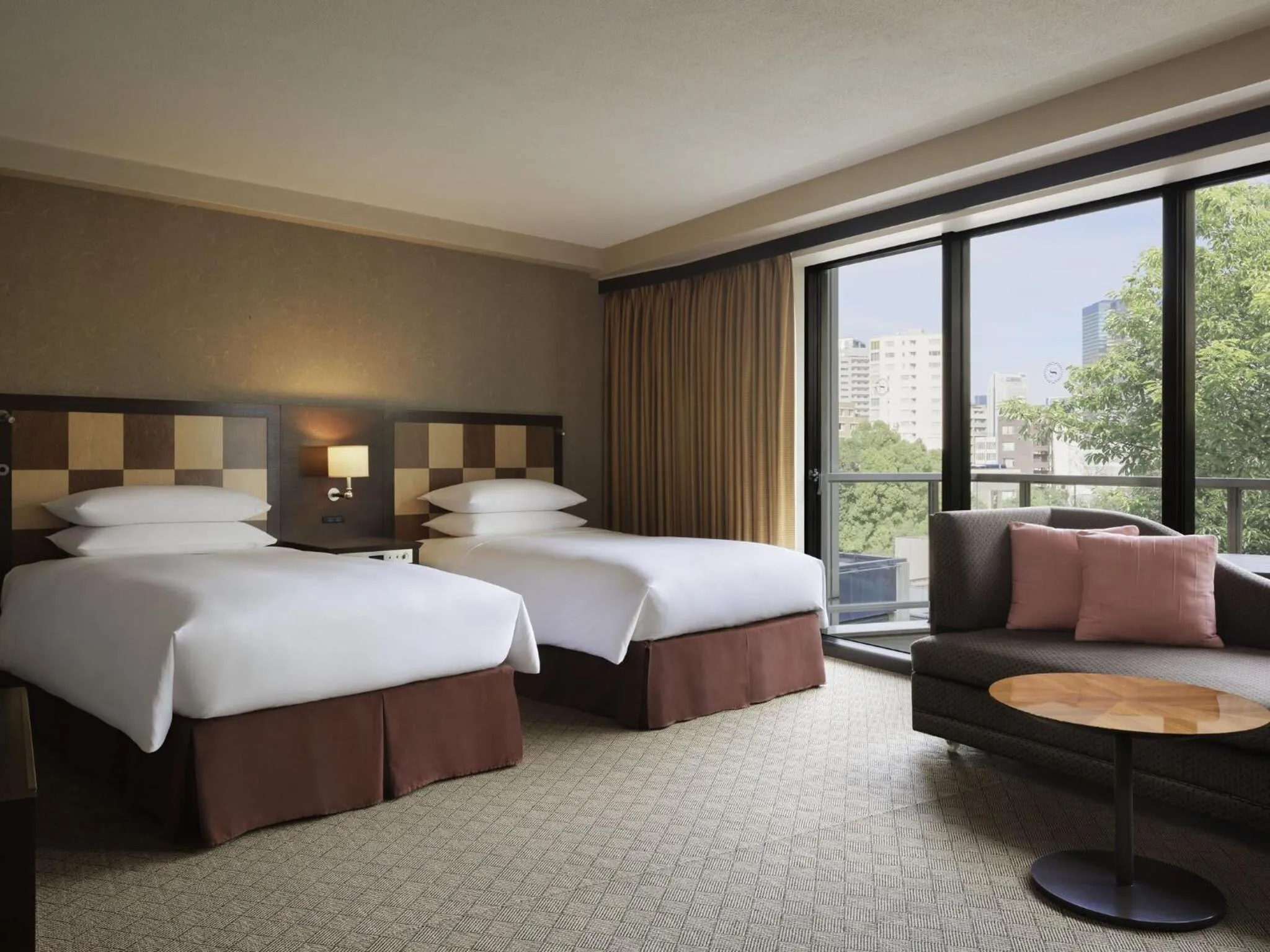 Bed in Sheraton Miyako Hotel Tokyo