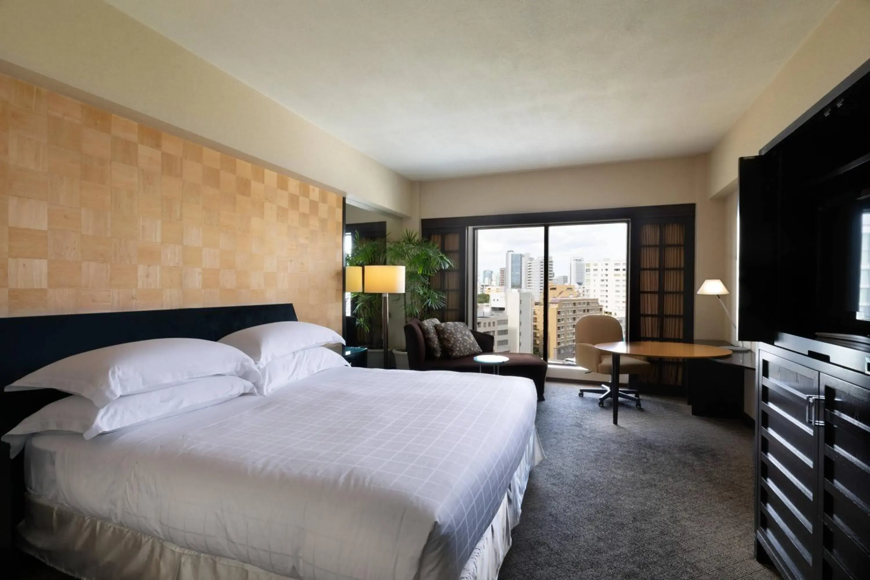 Deluxe King Room in Sheraton Miyako Hotel Tokyo Deluxe King Room in Sheraton Miyako Hotel Tokyo