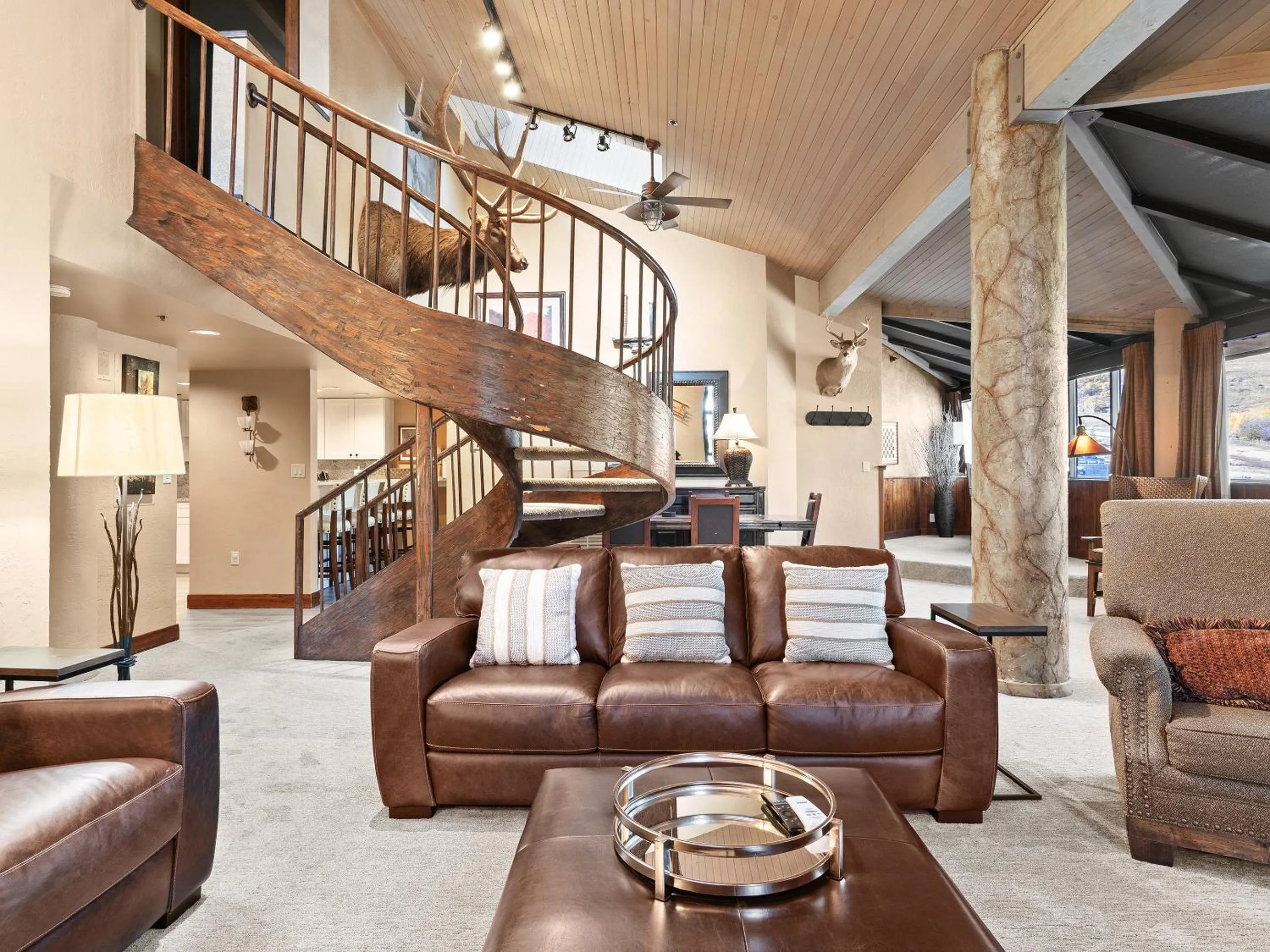 Living room in Silver King by All Seasons Resort Lodging