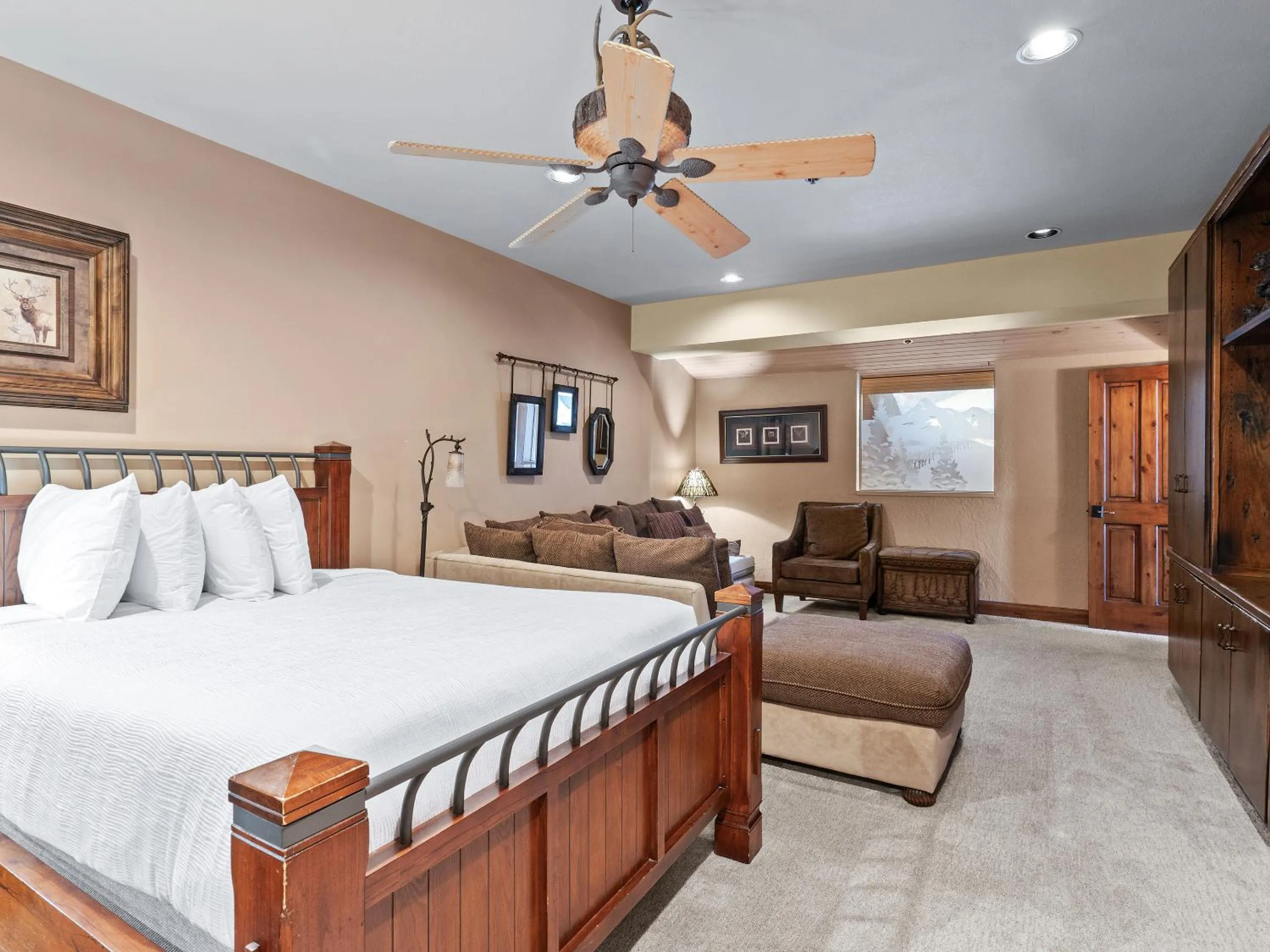 Bed in Silver King by All Seasons Resort Lodging