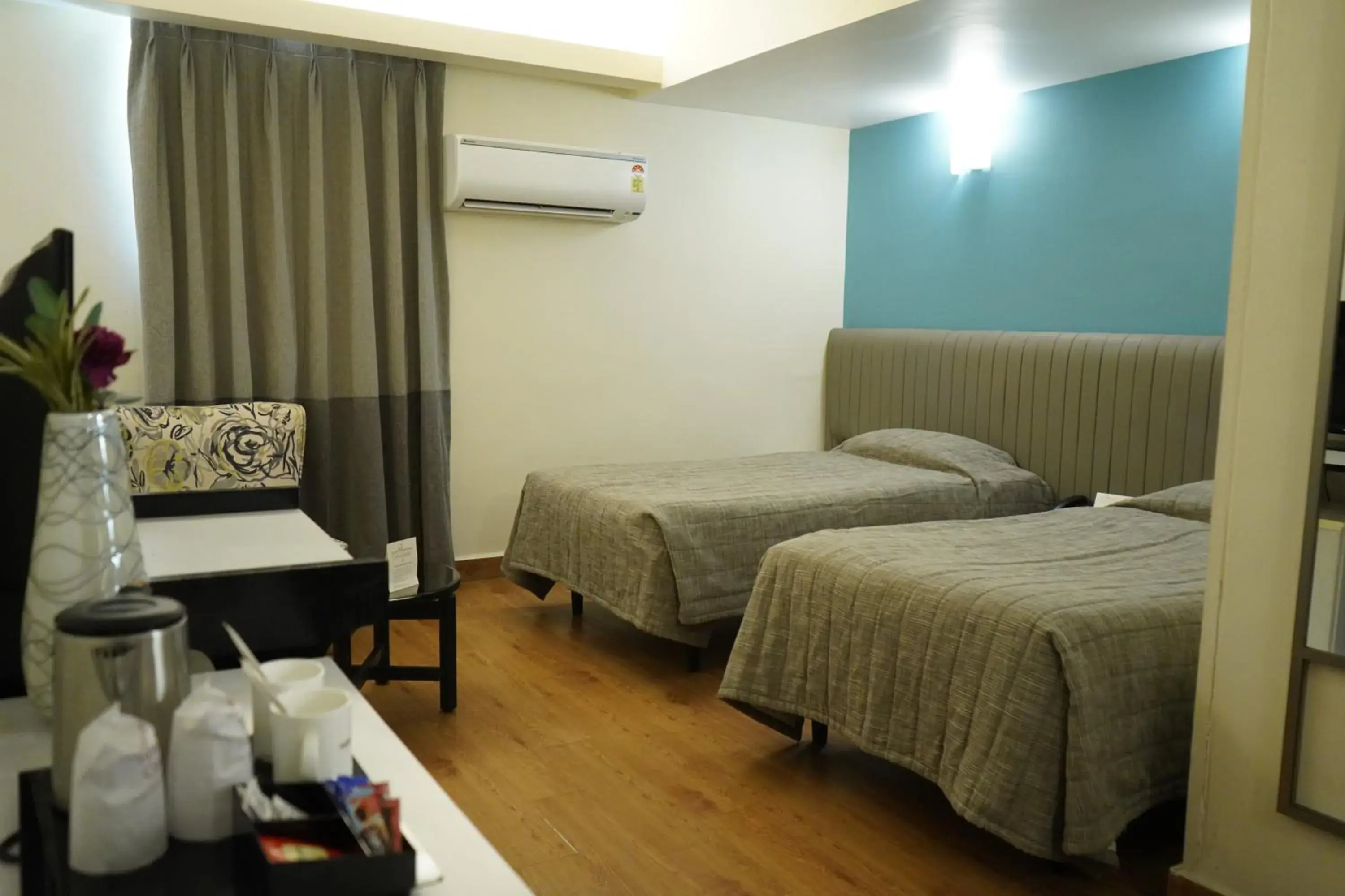 Bedroom, Bed in Hotel Diplomat, Colaba Bedroom, Bed in Hotel Diplomat, Colaba