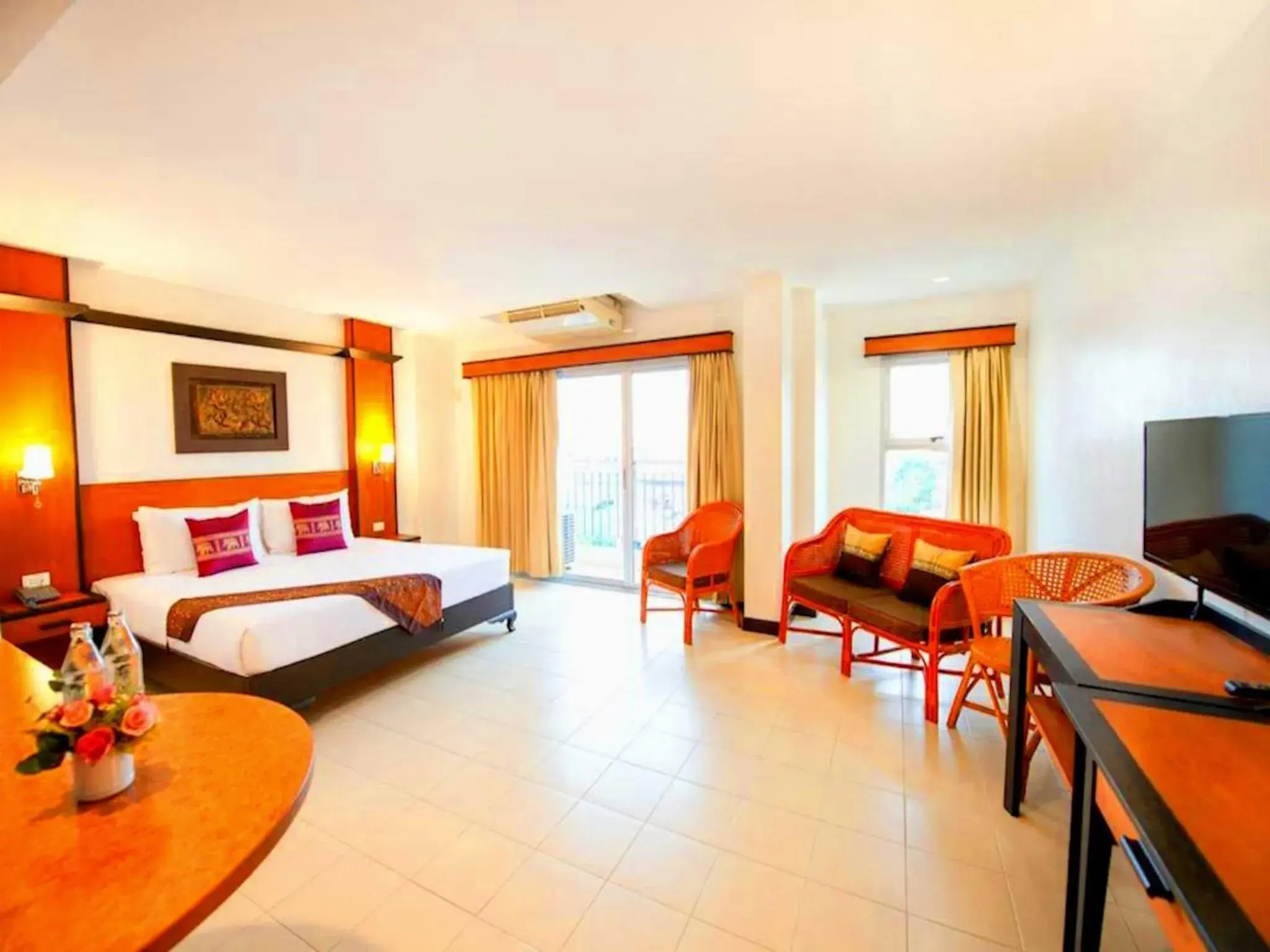 Guests, Bed in Piyada Residence By TecHotels - Guest Friendly - Near to Beach, Famous Walking Street - Night Clubs , Bars & Discos Guests, Bed in Piyada Residence By TecHotels - Guest Friendly - Near to Beach, Famous Walking Street - Night Clubs , Bars & Discos