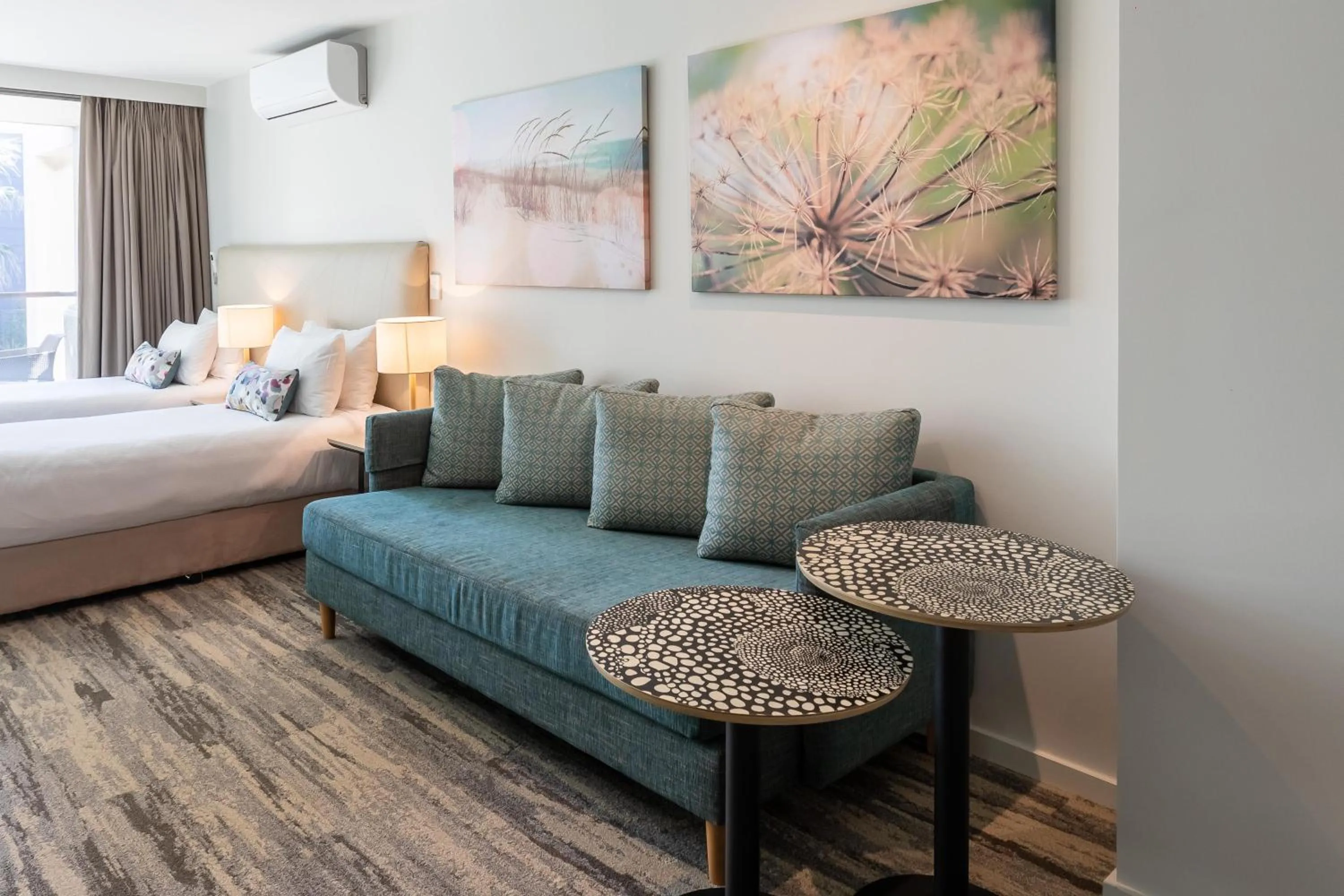 Bedroom, Bed in Nightelier Narrabeen