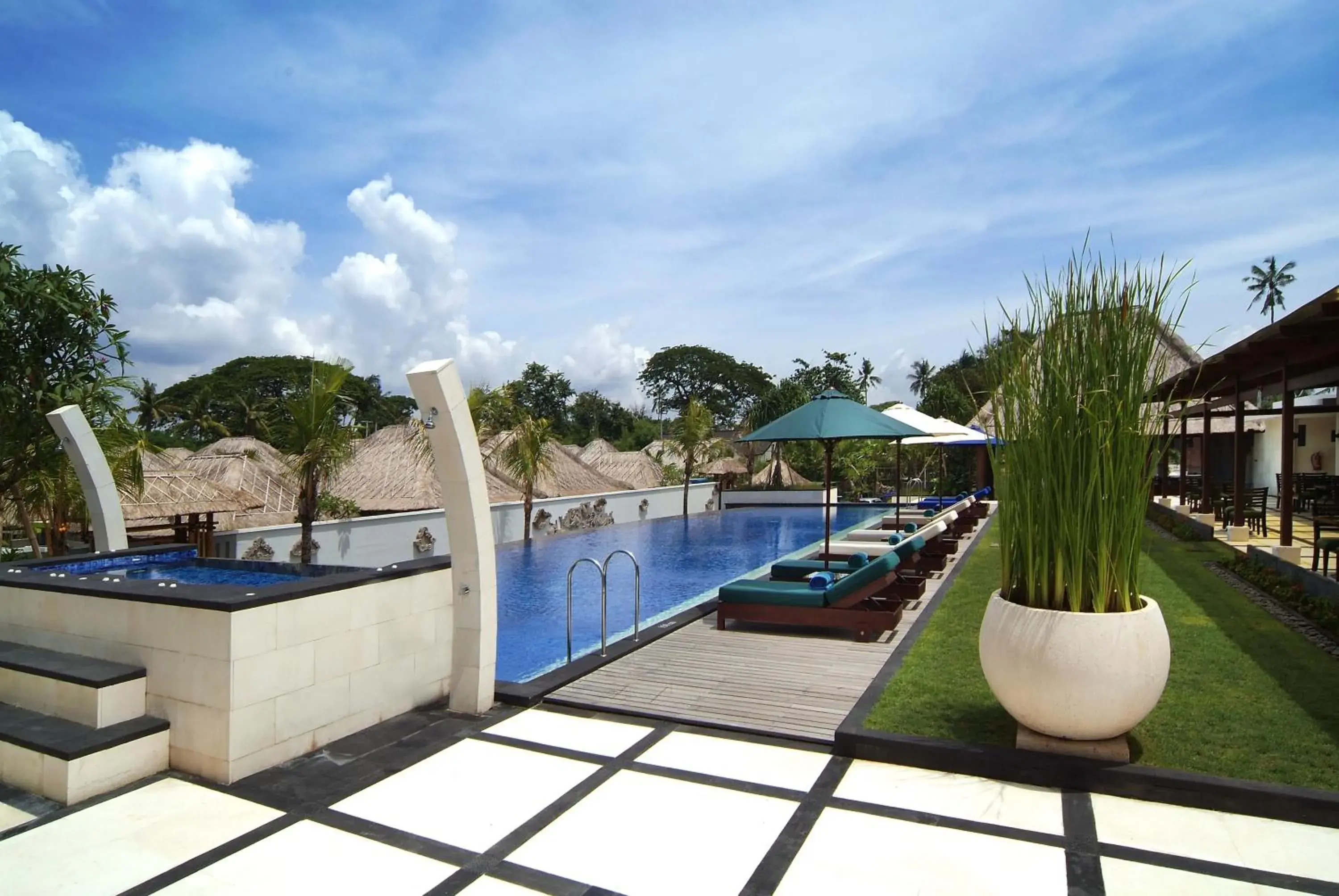 Swimming pool in Villa Mahapala Swimming pool in Villa Mahapala