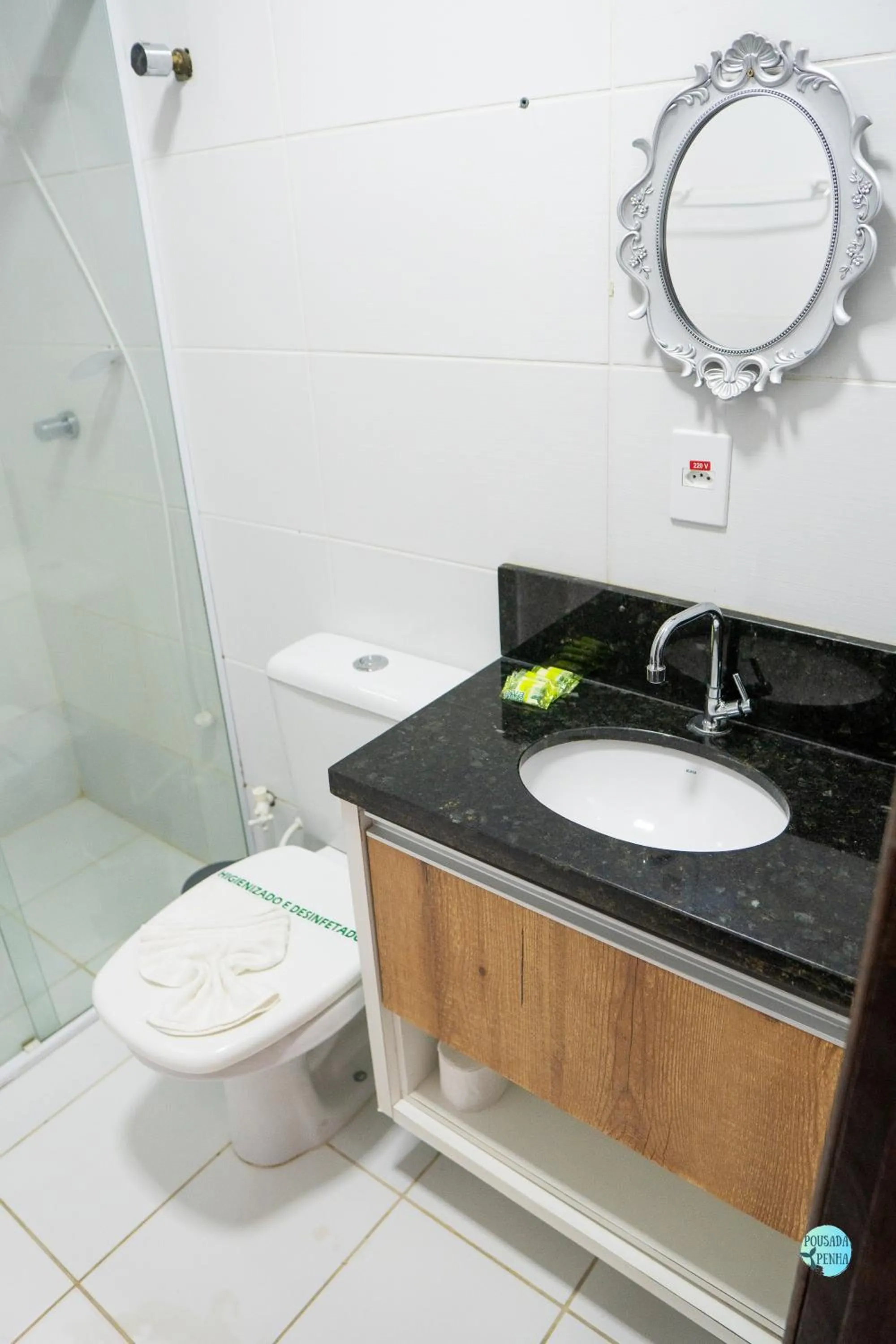 Bathroom in Pousada Penha 1 Beto Carrero