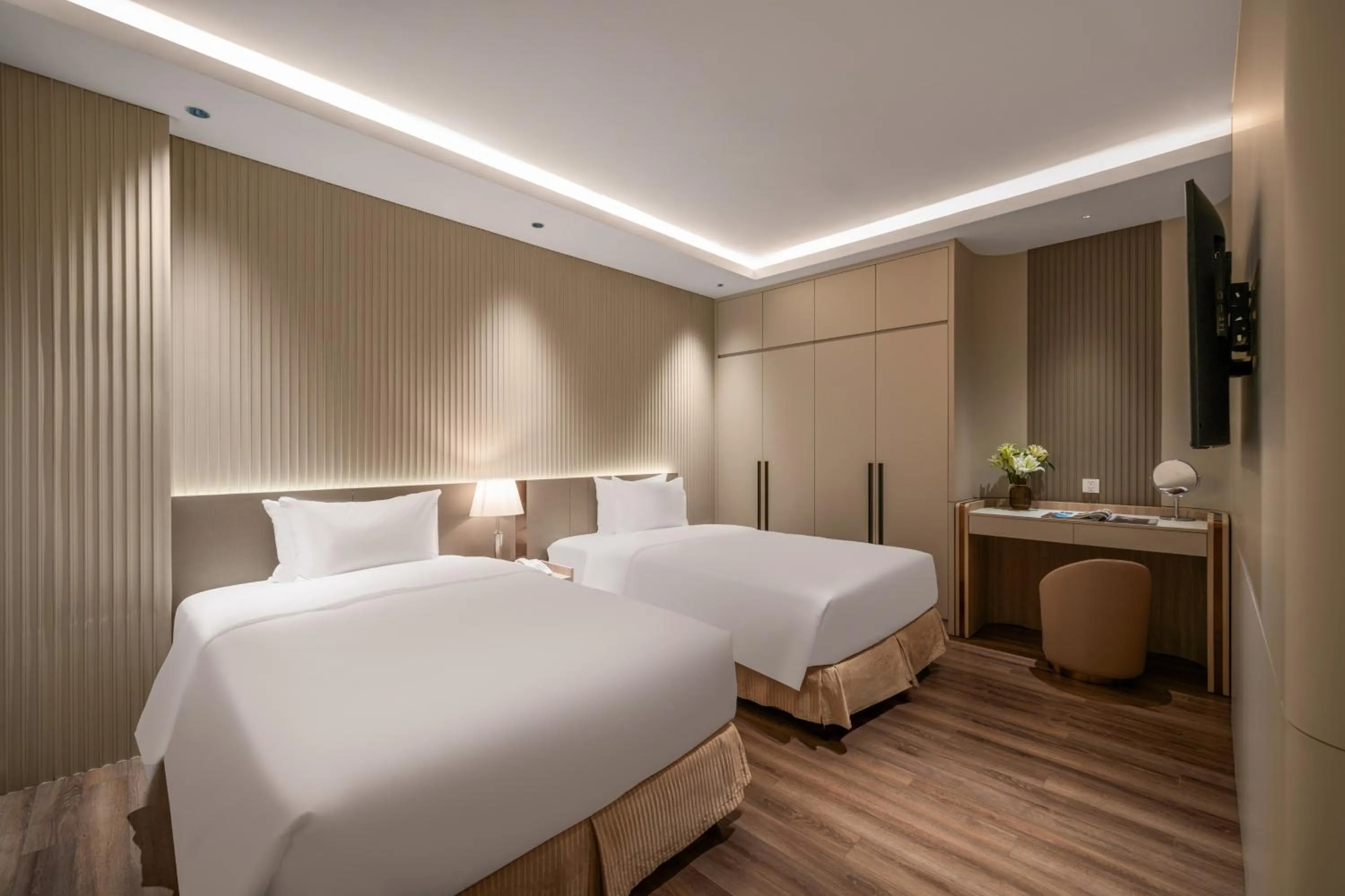 Bed in Sun River Hotel