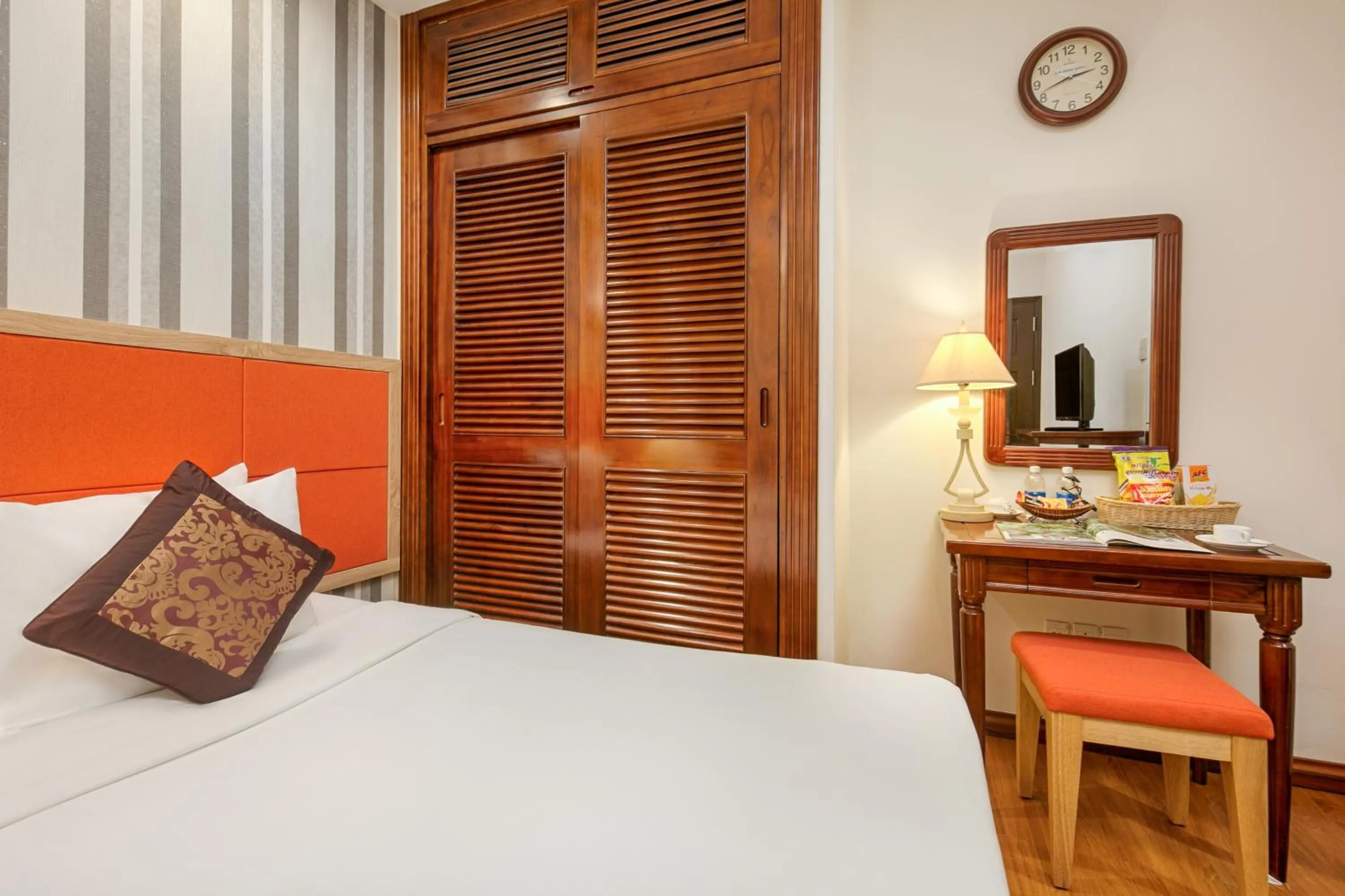 Bed in Sun River Hotel