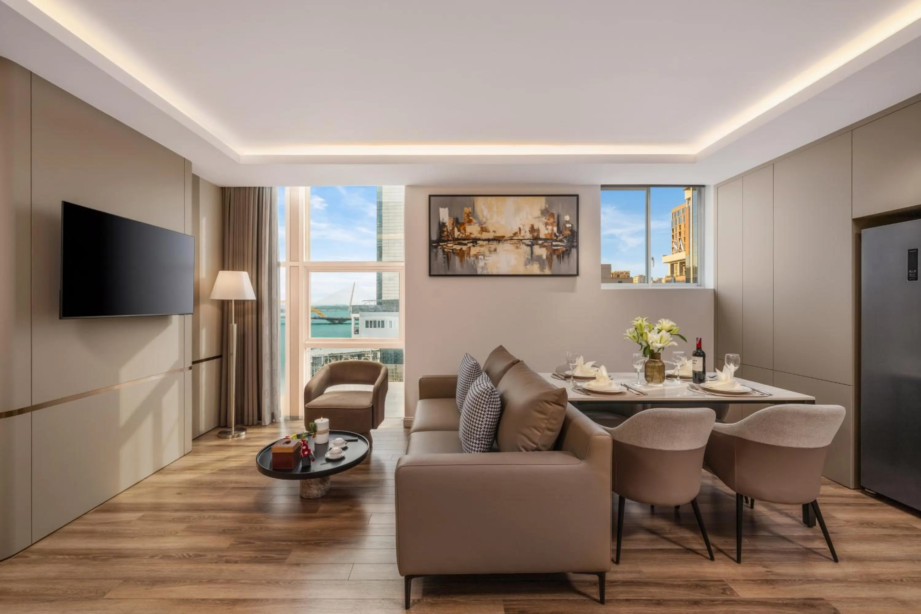 Communal lounge/ TV room in Sun River Hotel