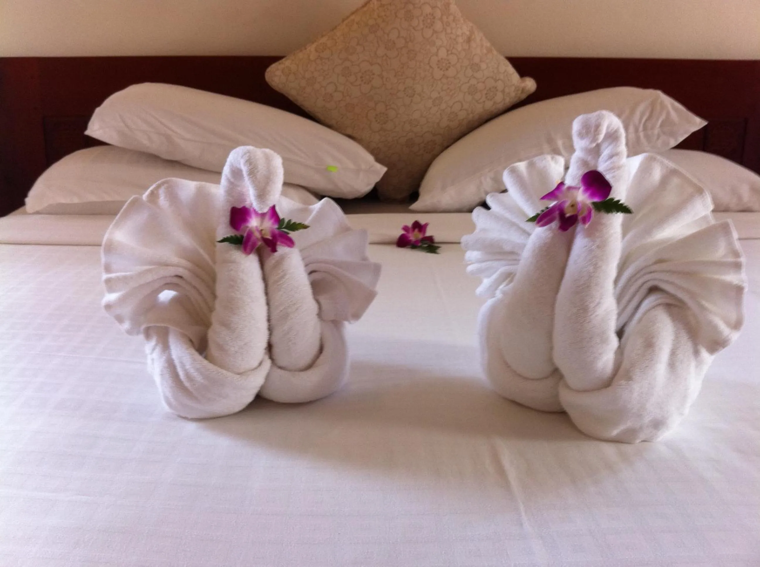 Bed in Long Life Riverside Hotel